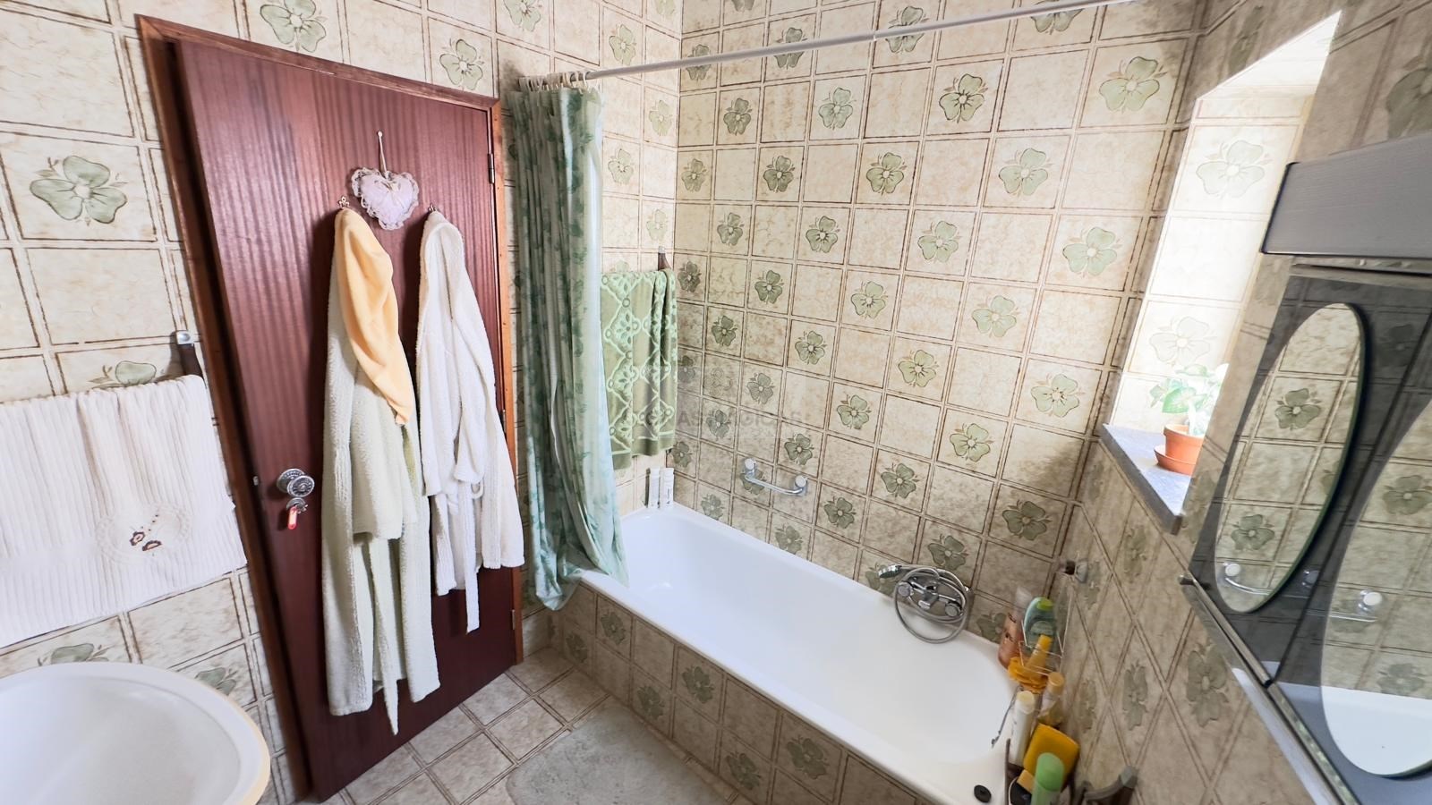 4 Bed, 2 Bath, HouseFor Sale, Lagos, Faro, 8600-655