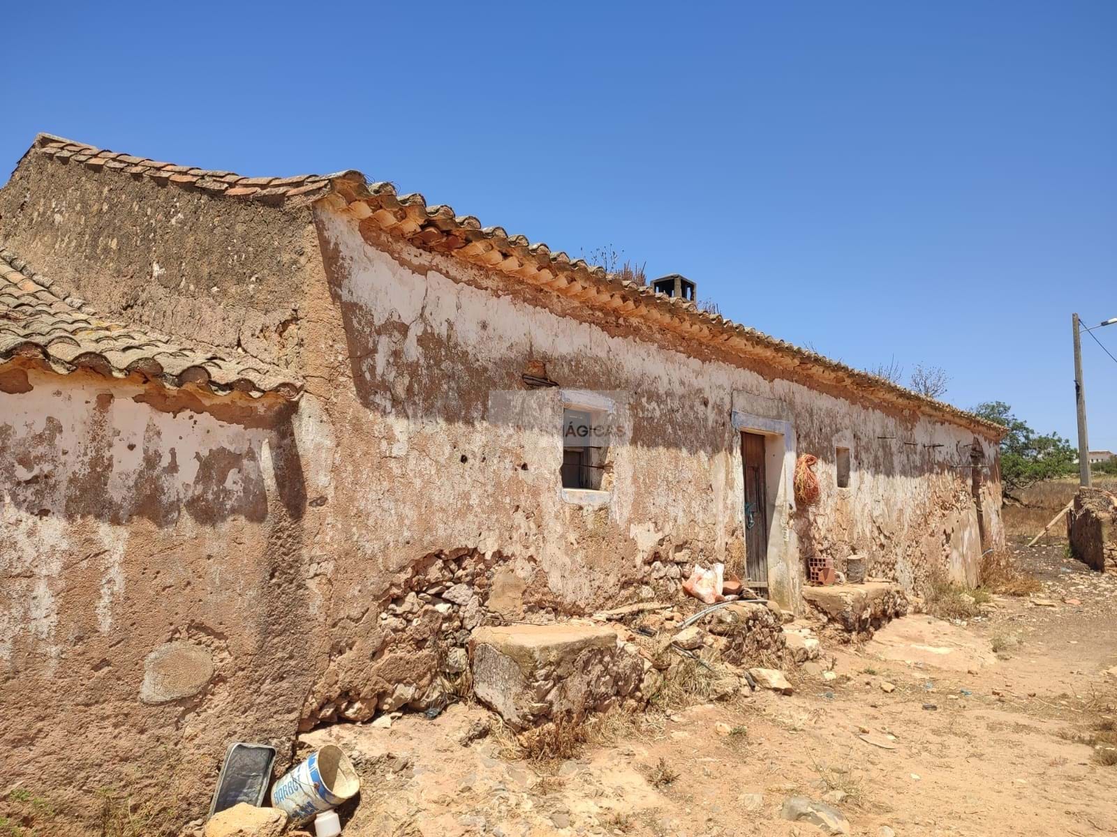 4 Bed, 1 Bath, HouseFor Sale, Lagos, Faro, 8600-120