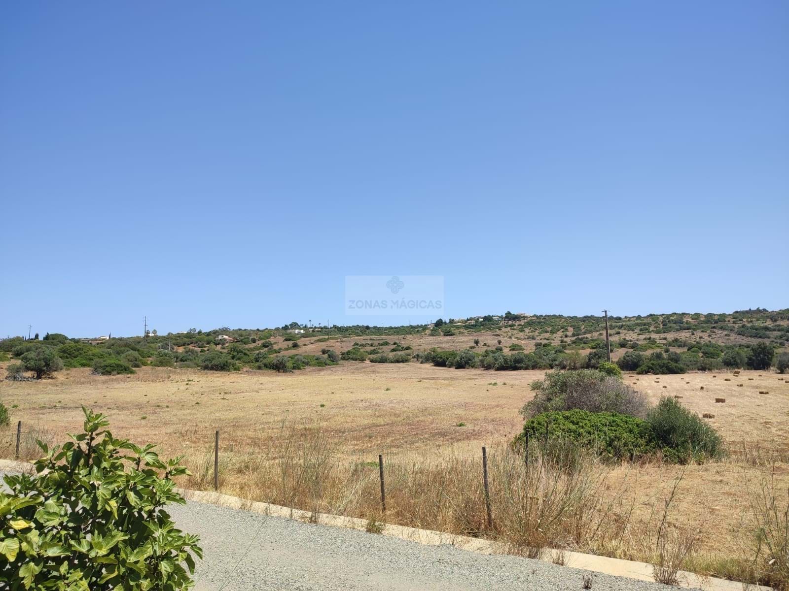 4 Bed, 1 Bath, HouseFor Sale, Lagos, Faro, 8600-120