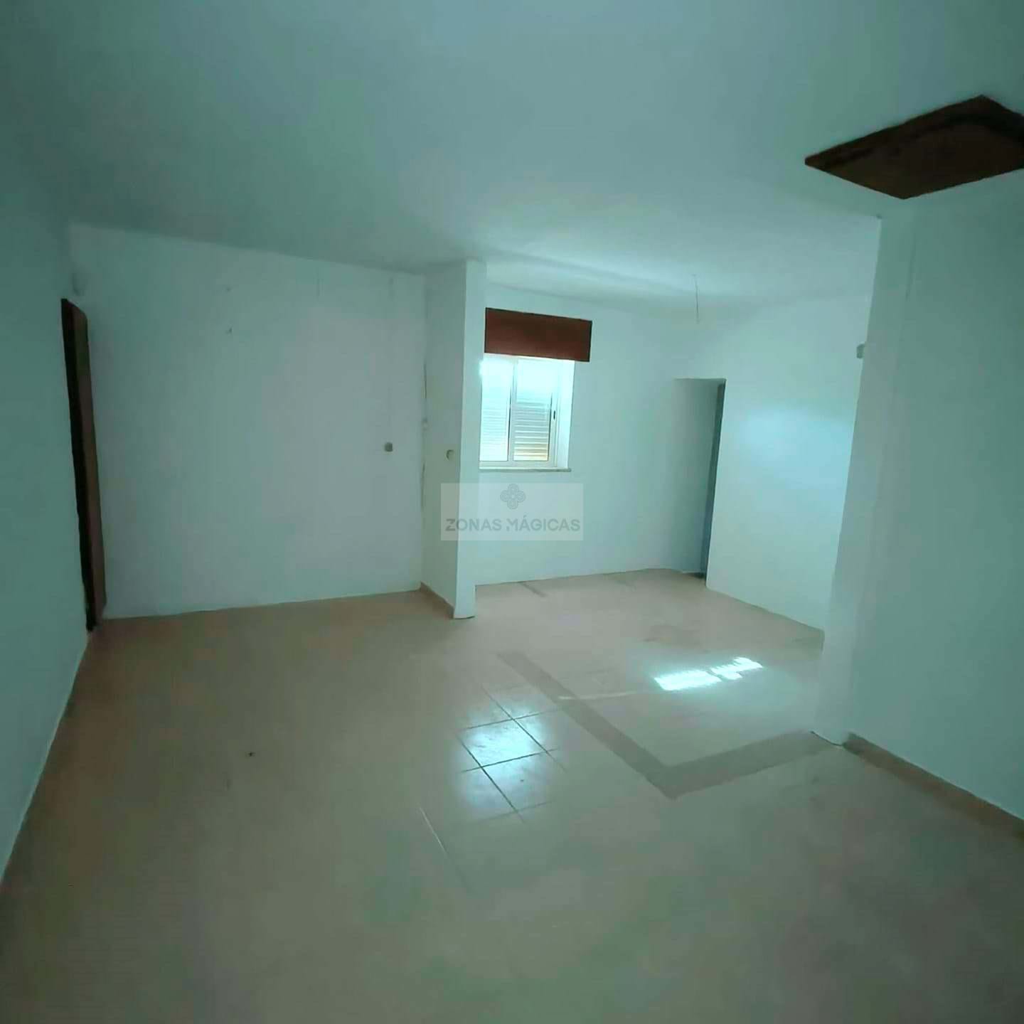 6 Bed, 3 Bath, HouseFor Sale, Lagos, Faro, 8600-282