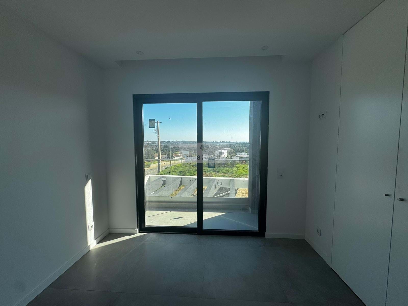 3 Bed, 4 Bath, HouseFor Sale, Mexilhoeira Grande, Portimão, Faro, 8500-120