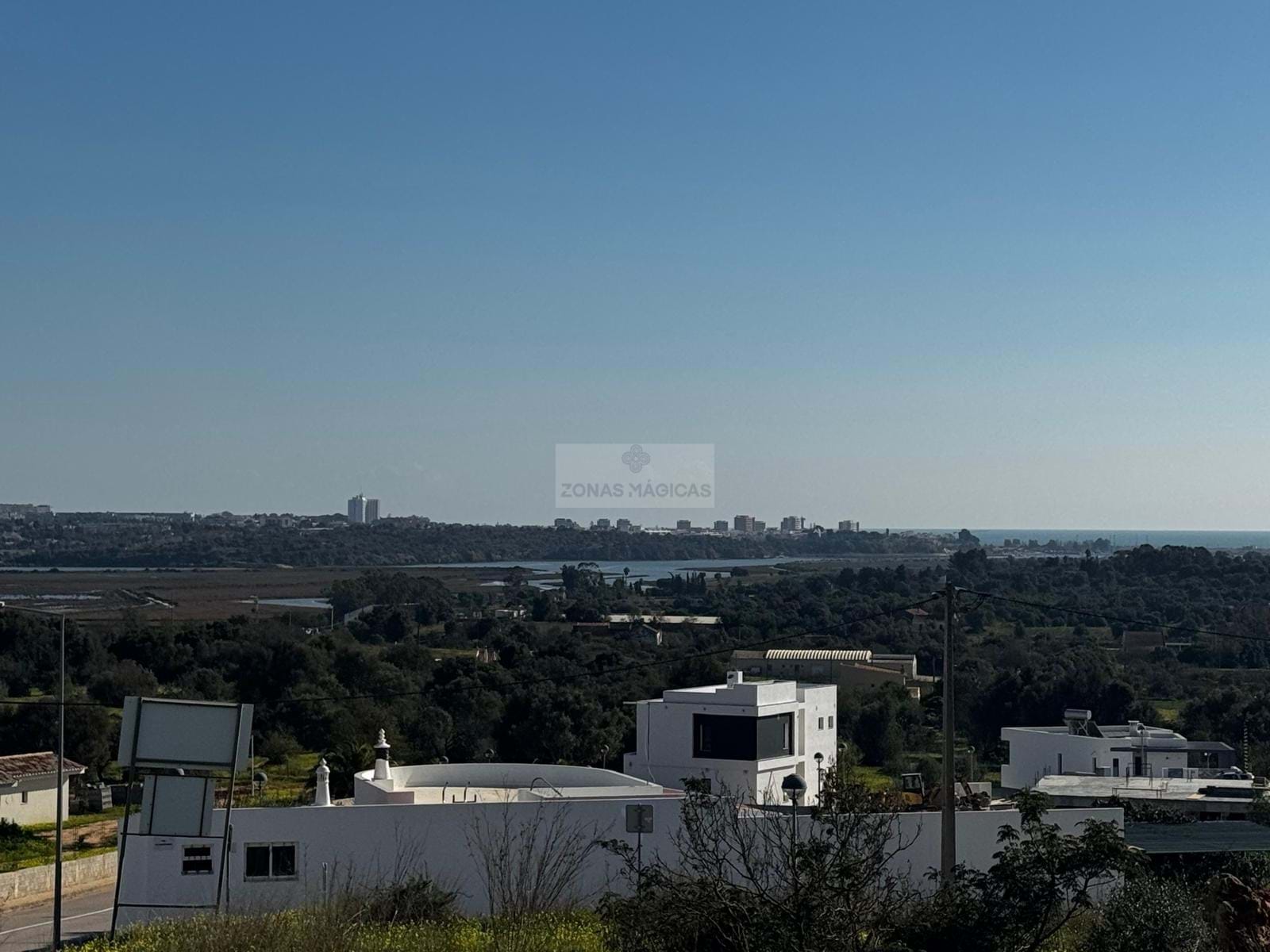 3 Bed, 4 Bath, HouseFor Sale, Mexilhoeira Grande, Portimão, Faro, 8500-120