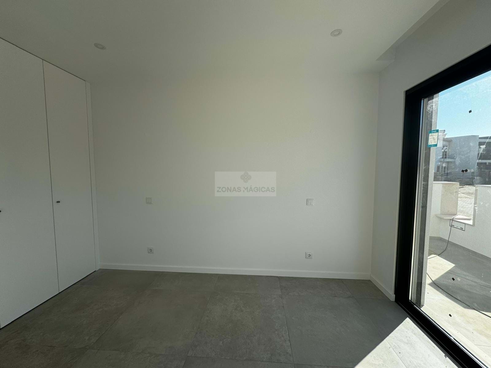 3 Bed, 4 Bath, HouseFor Sale, Mexilhoeira Grande, Portimão, Faro, 8500-120