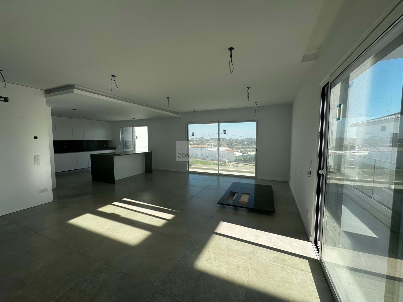 3 Bed, 4 Bath, HouseFor Sale, Portimao, Faro, 8500-132