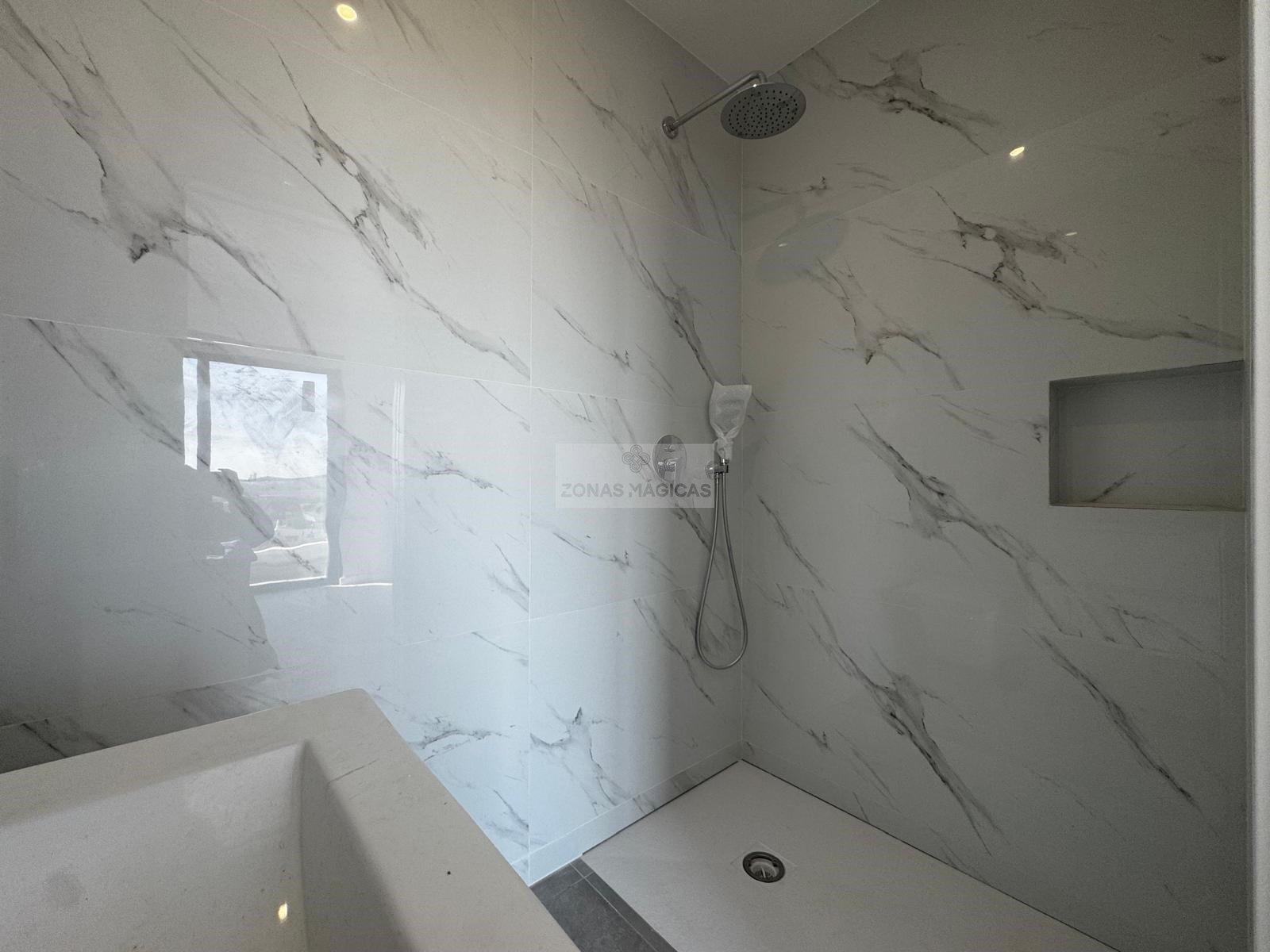 3 Bed, 4 Bath, HouseFor Sale, Portimao, Faro, 8500-132