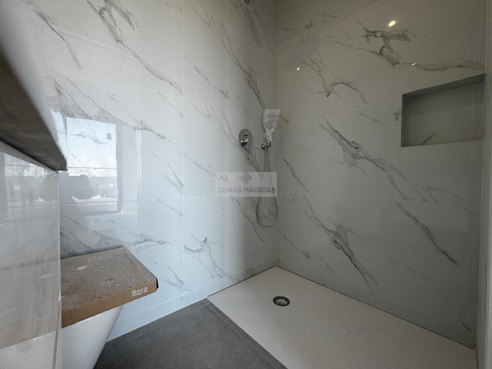 3 Bed, 4 Bath, HouseFor Sale, Portimao, Faro, 8500-132