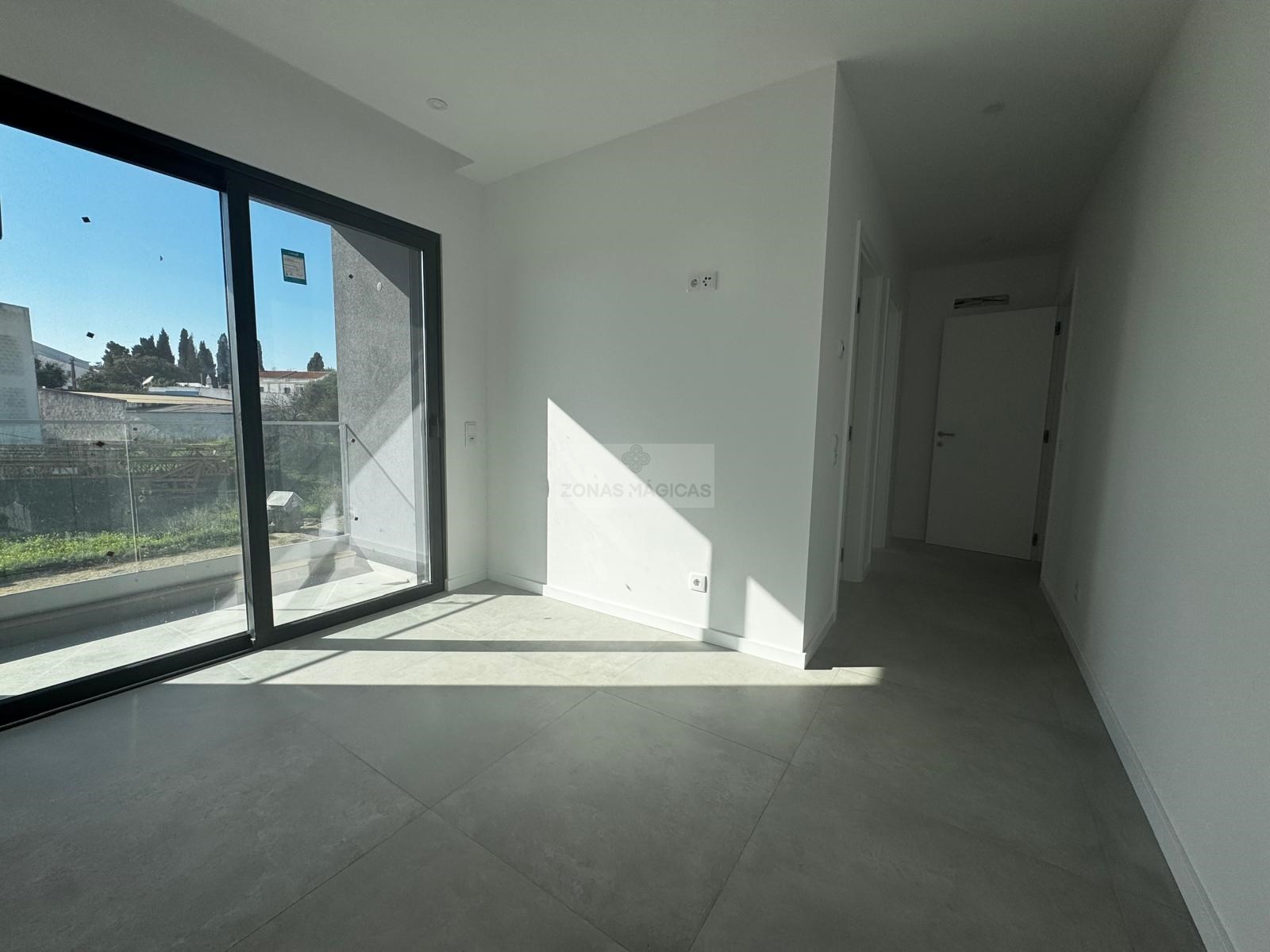 3 Bed, 4 Bath, HouseFor Sale, Portimao, Faro, 8500-132