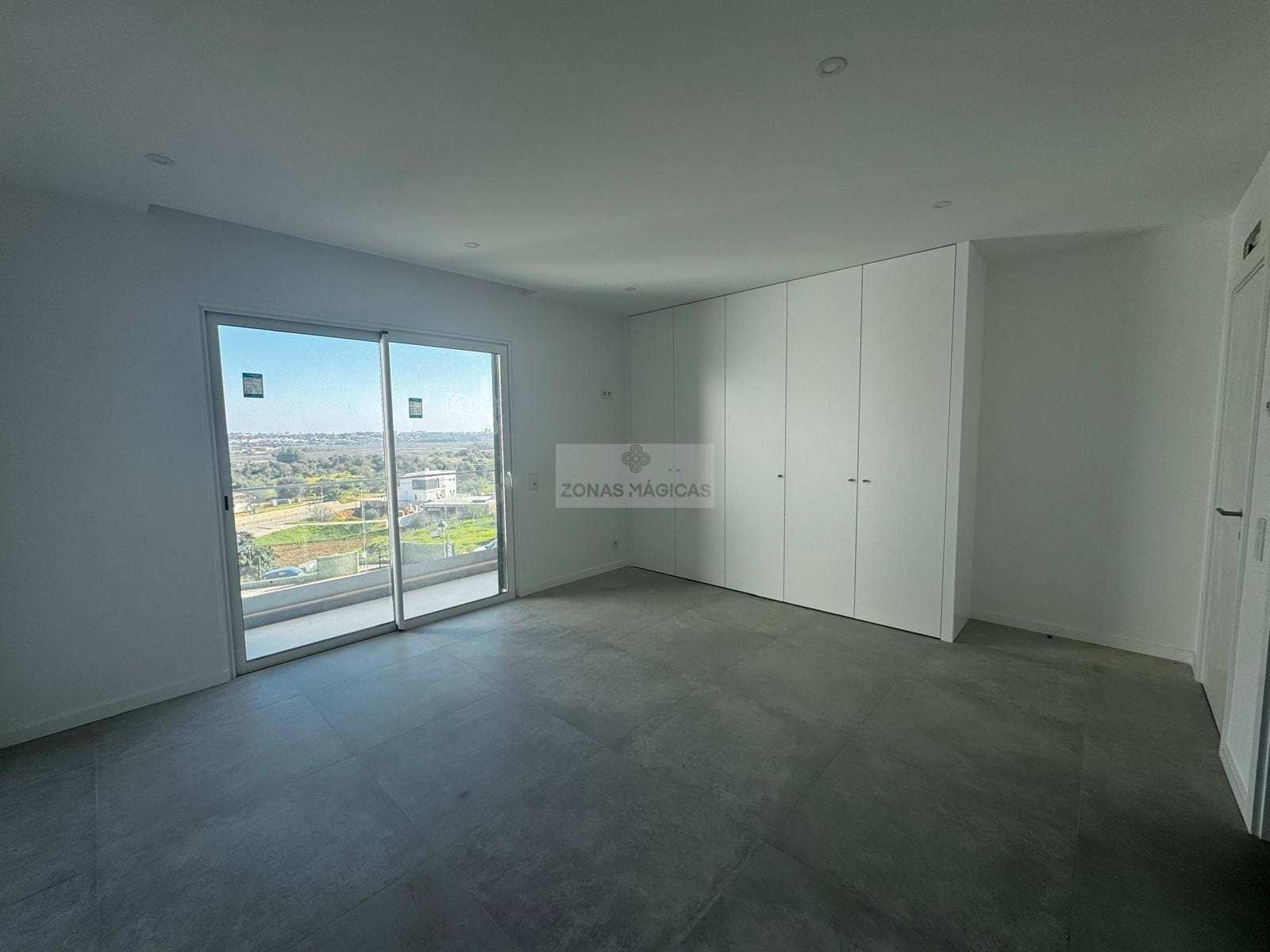 3 Bed, 4 Bath, HouseFor Sale, Portimao, Faro, 8500-132