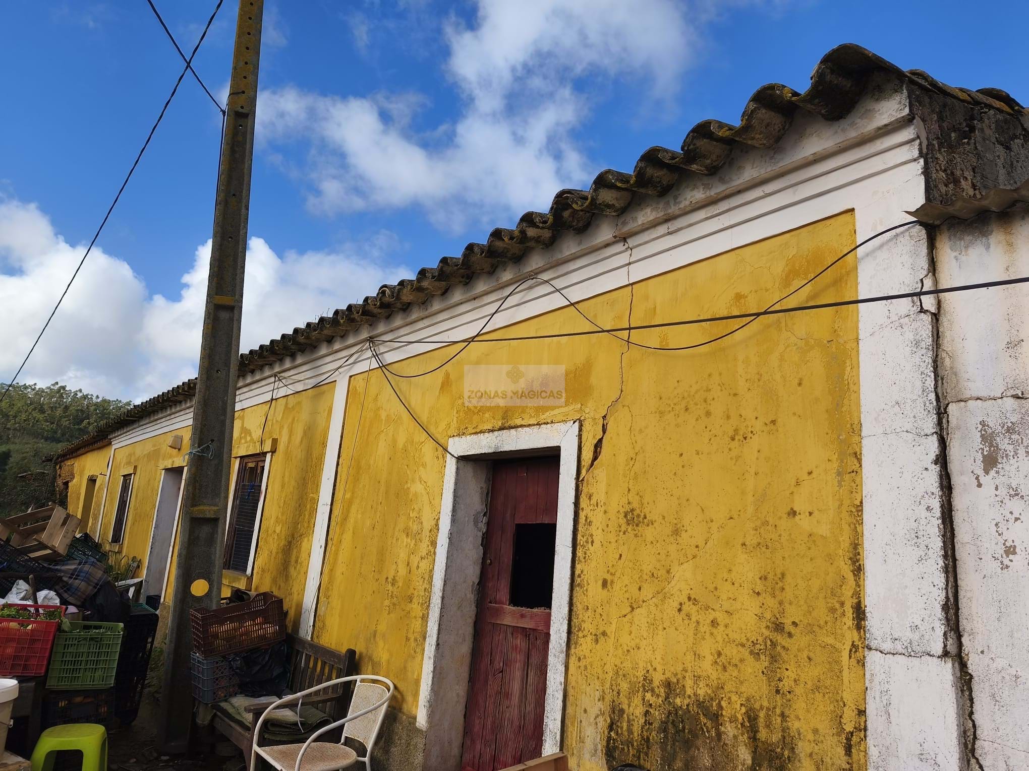 4 Bed, 1 Bath, HouseFor Sale, Monchique, Faro, 8550-128