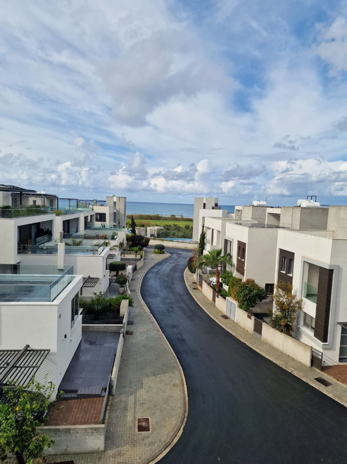 4 Bed, 5 Bath, HouseFor Sale, Geroskipou, Paphos