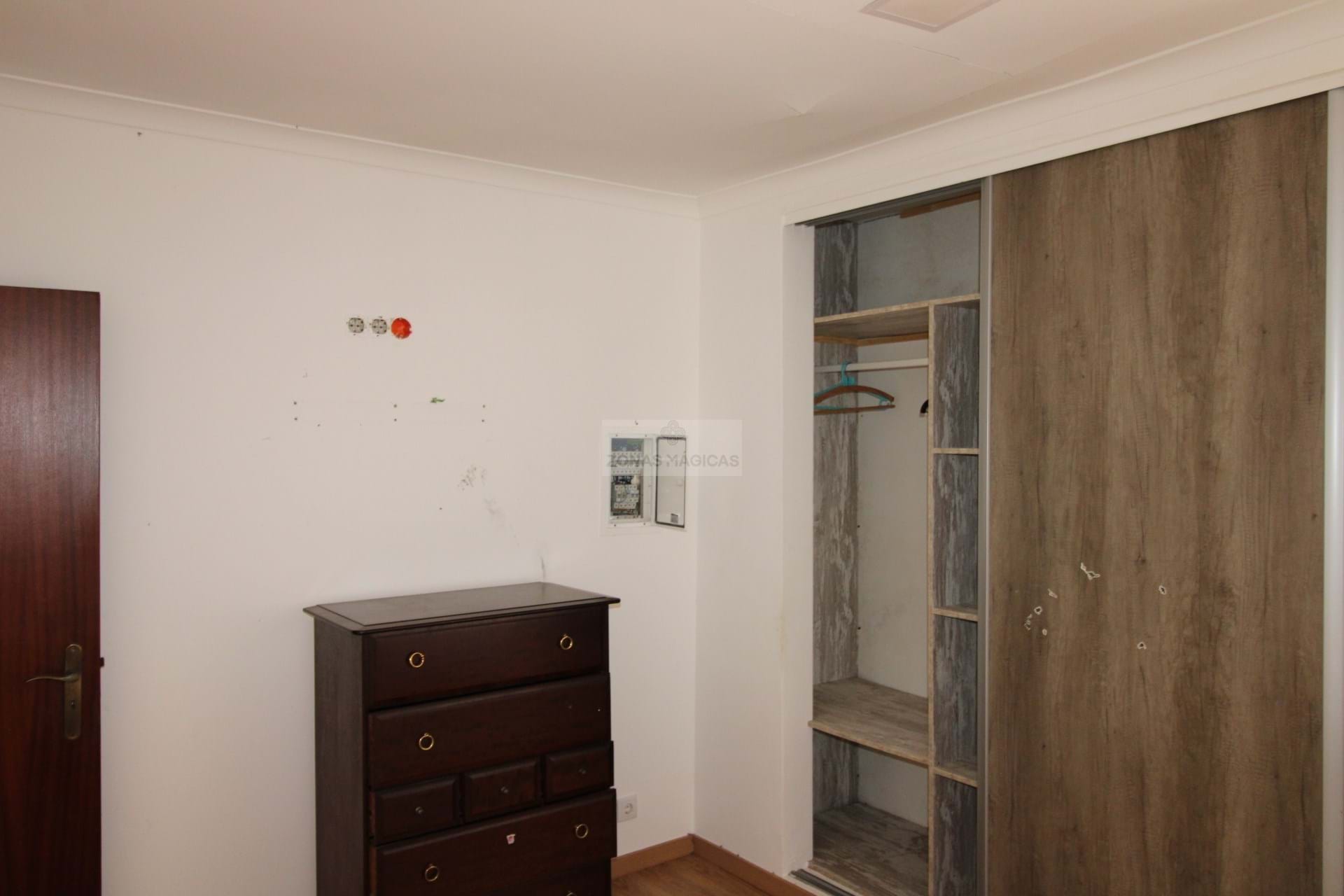 5 Bed, 3 Bath, HouseFor Sale, Vila do Bispo, Faro, 8650-013