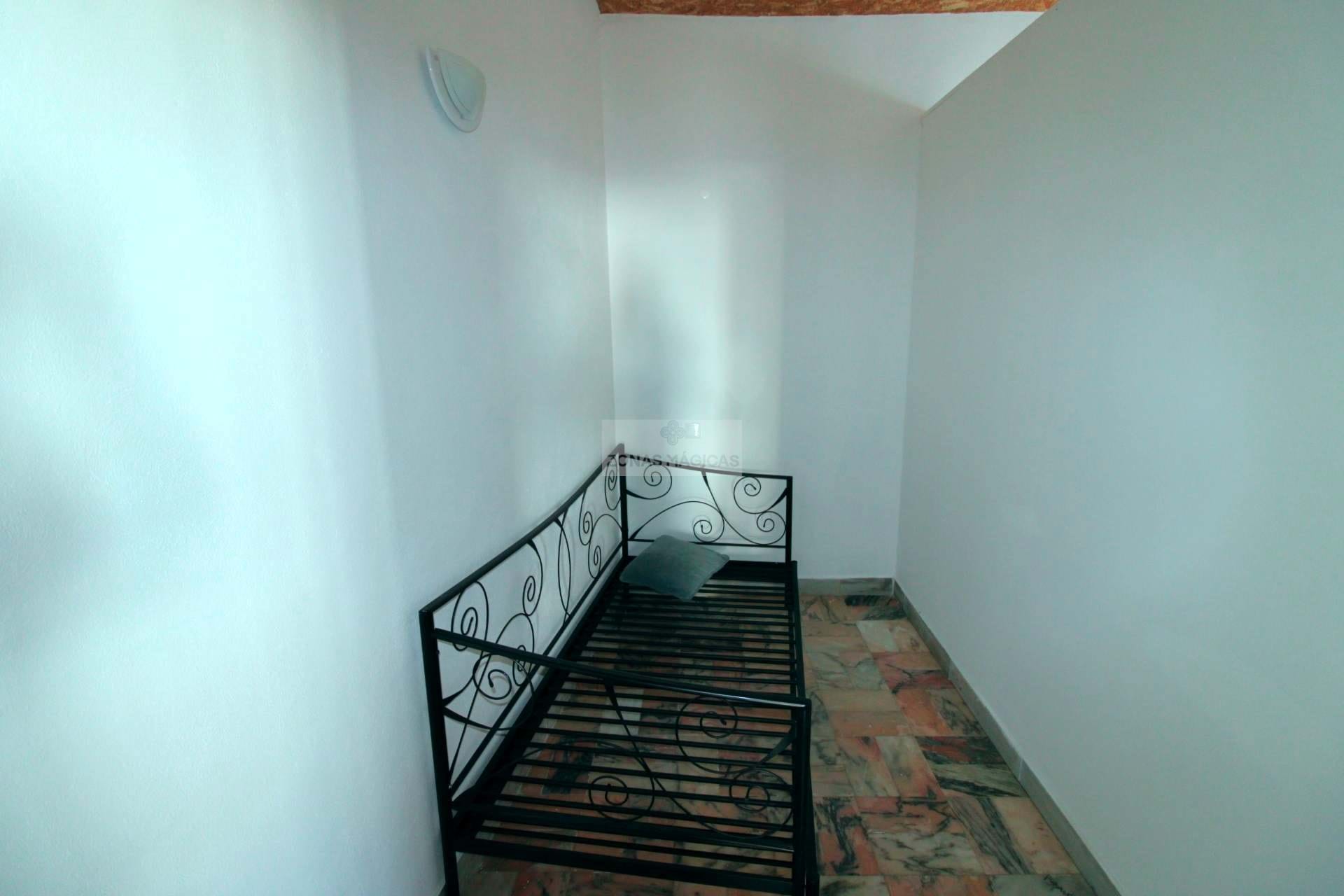 2 Bed, 1 Bath, HouseFor Sale, Vila do Bispo, Faro, 8650-413