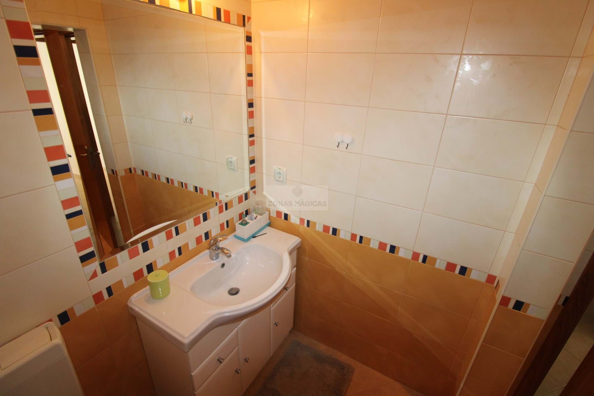 3 Bed, 2 Bath, ApartmentFor Sale, Lagos, Faro, 8600-767