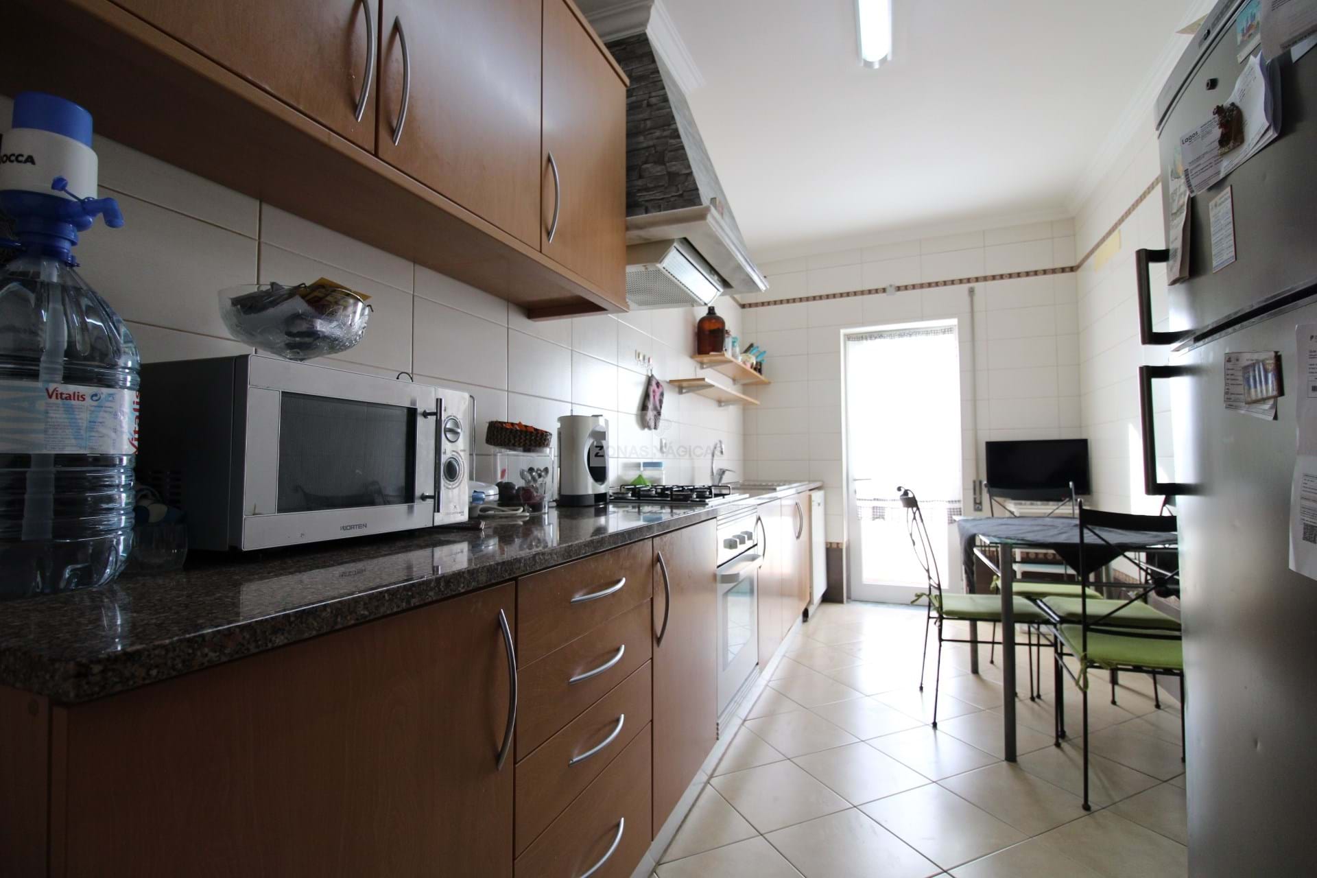 3 Bed, 2 Bath, ApartmentFor Sale, Lagos, Faro, 8600-767