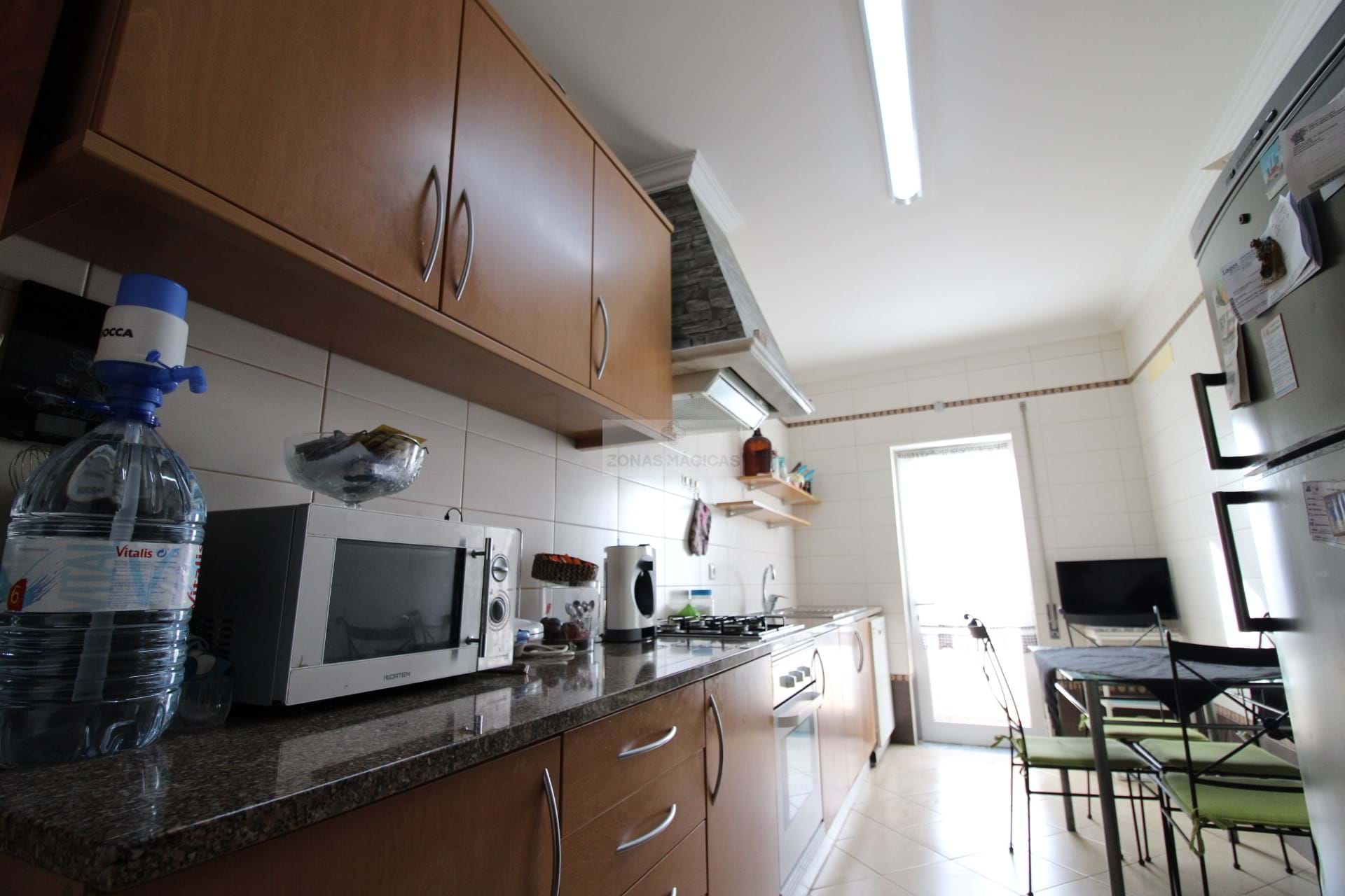 3 Bed, 2 Bath, ApartmentFor Sale, Lagos, Faro, 8600-767