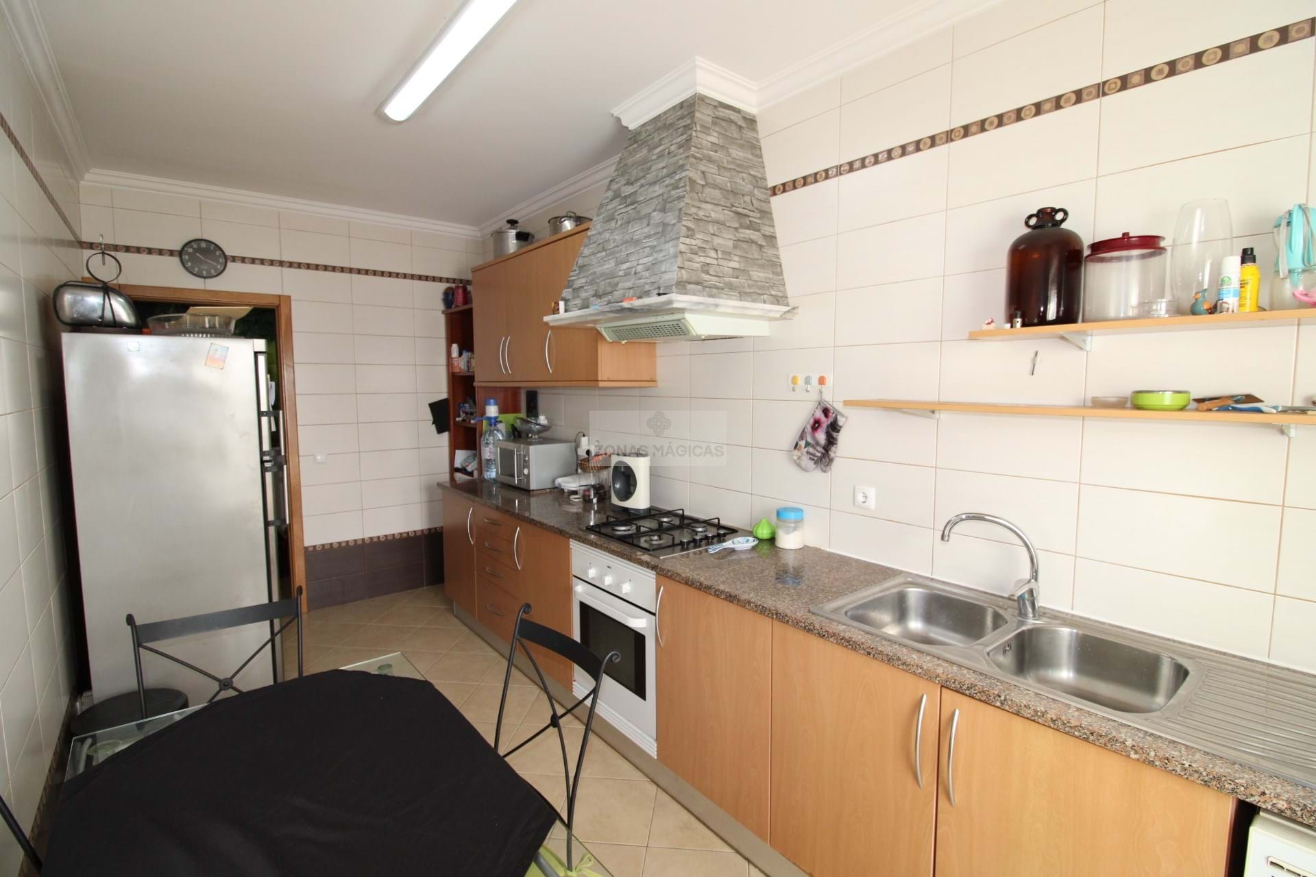 3 Bed, 2 Bath, ApartmentFor Sale, Lagos, Faro, 8600-767