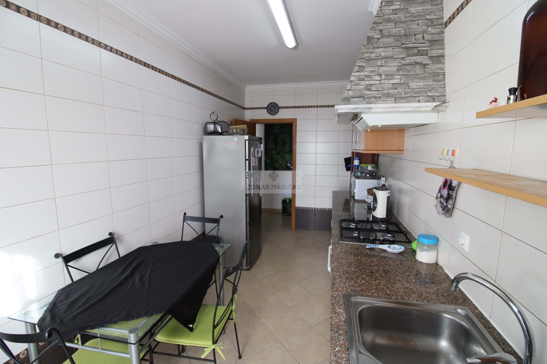 3 Bed, 2 Bath, ApartmentFor Sale, Lagos, Faro, 8600-767