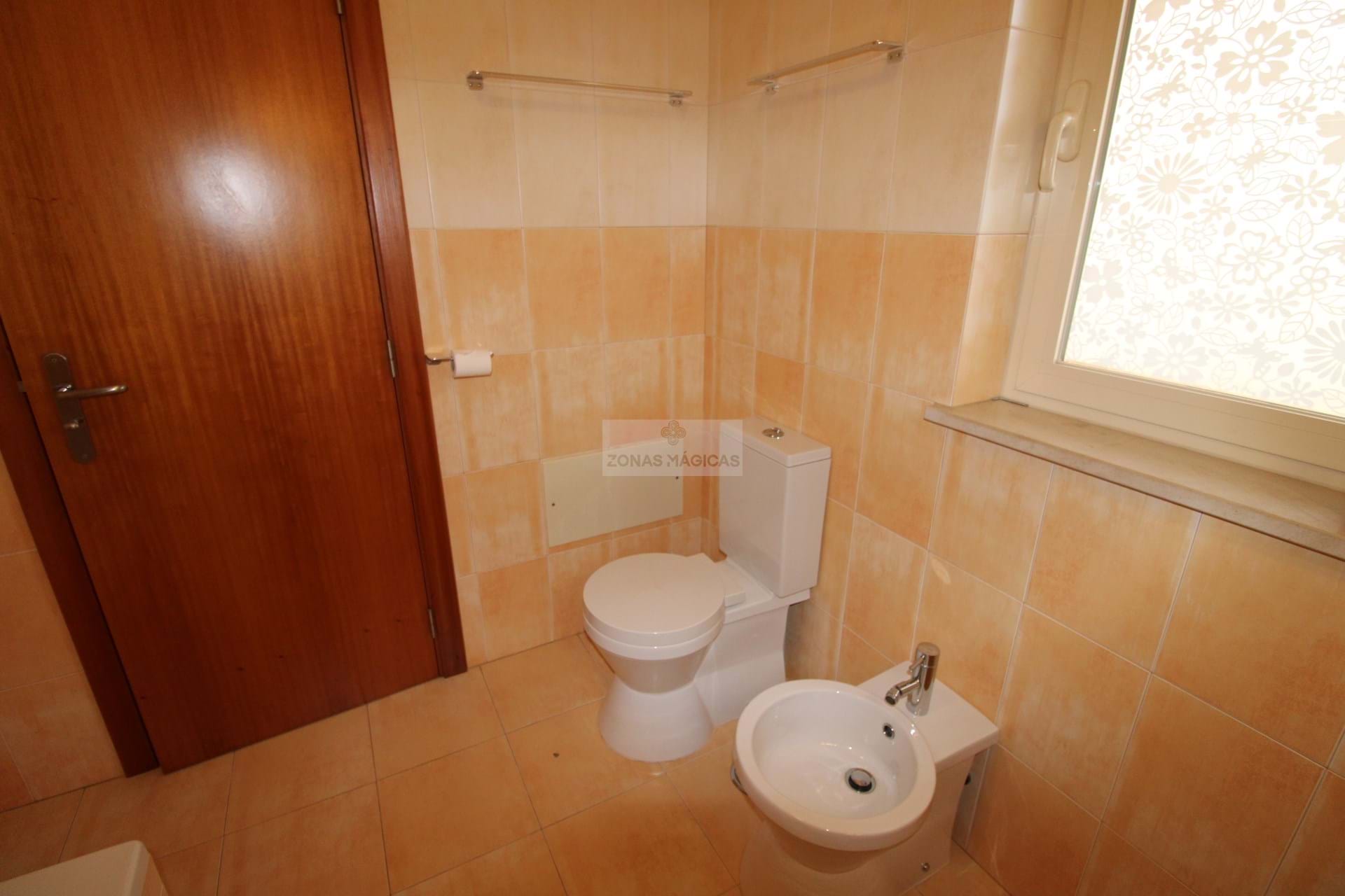 2 Bed, 2 Bath, ApartmentFor Sale, Lagos, Faro, 8600-324