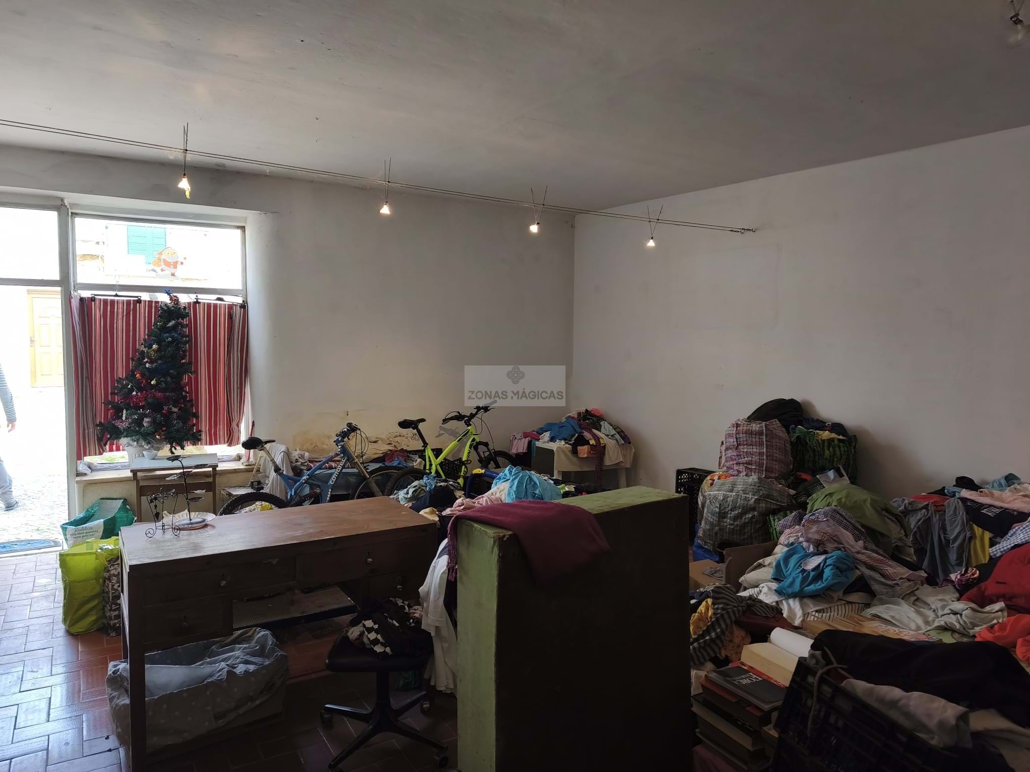 4 Bed, 1 Bath, HouseFor Sale, Lagos, Faro, 8600-013