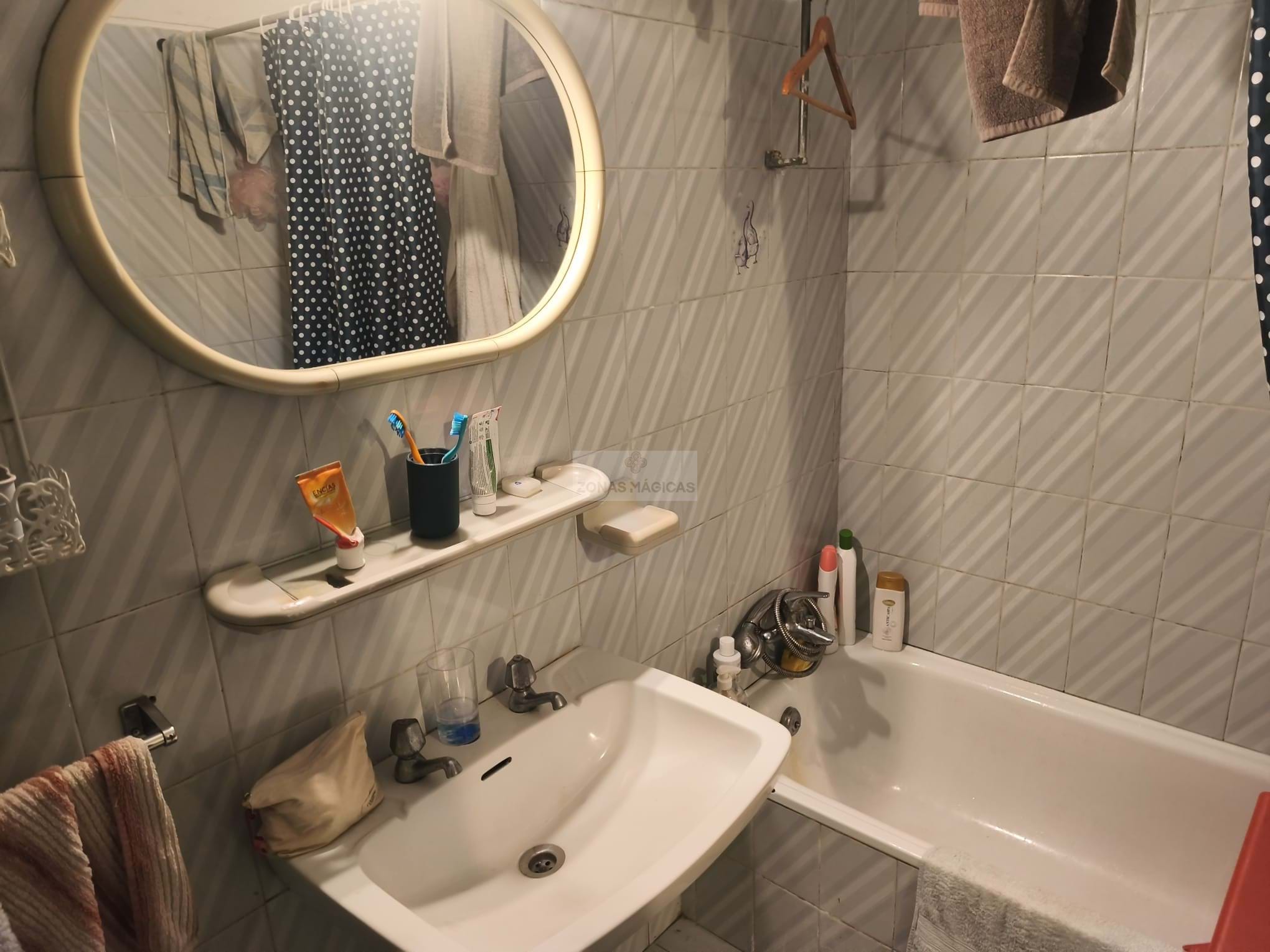 4 Bed, 1 Bath, HouseFor Sale, Lagos, Faro, 8600-013