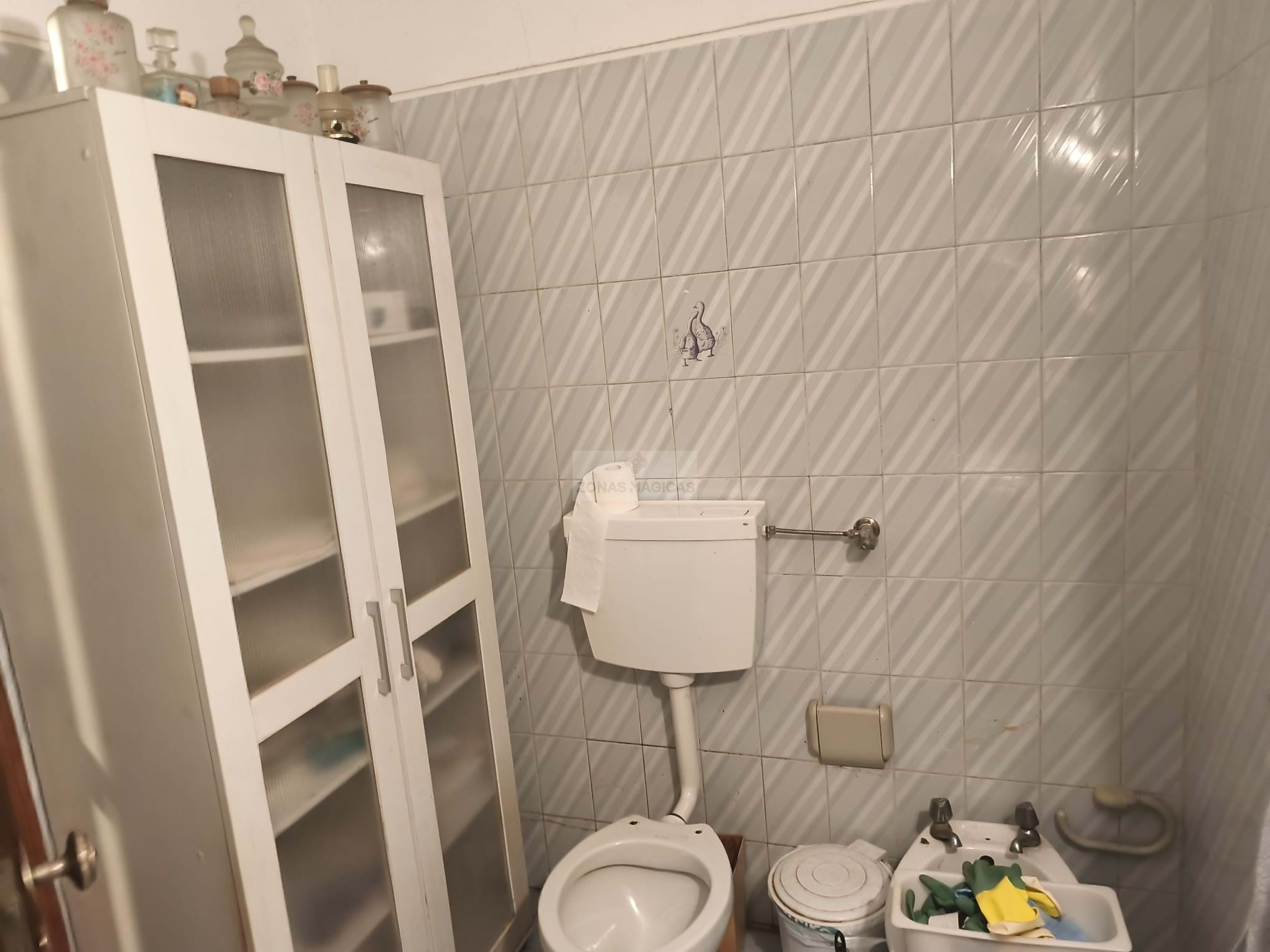 4 Bed, 1 Bath, HouseFor Sale, Lagos, Faro, 8600-013