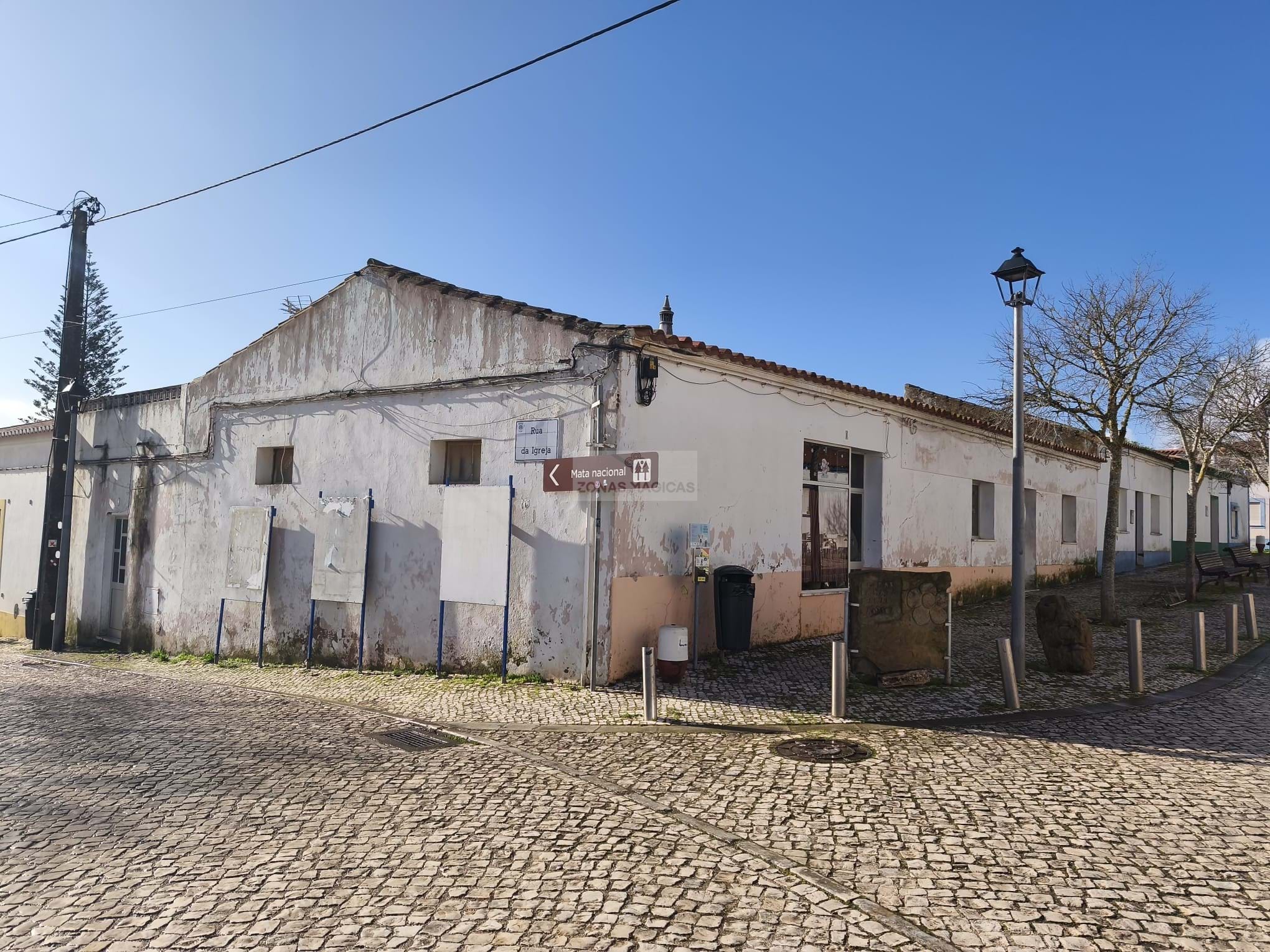 4 Bed, 1 Bath, HouseFor Sale, Lagos, Faro, 8600-013