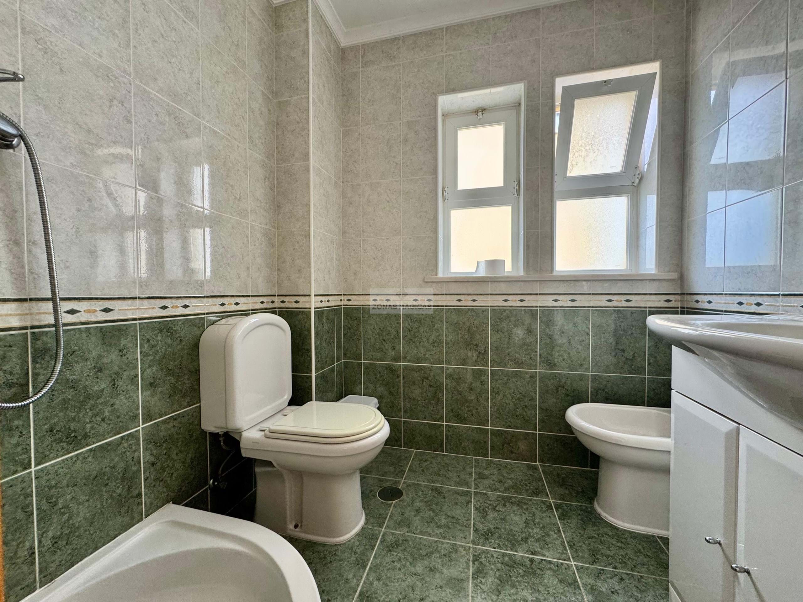 2 Bed, 2 Bath, ApartmentFor Sale, Lagos, Faro, 8600-533