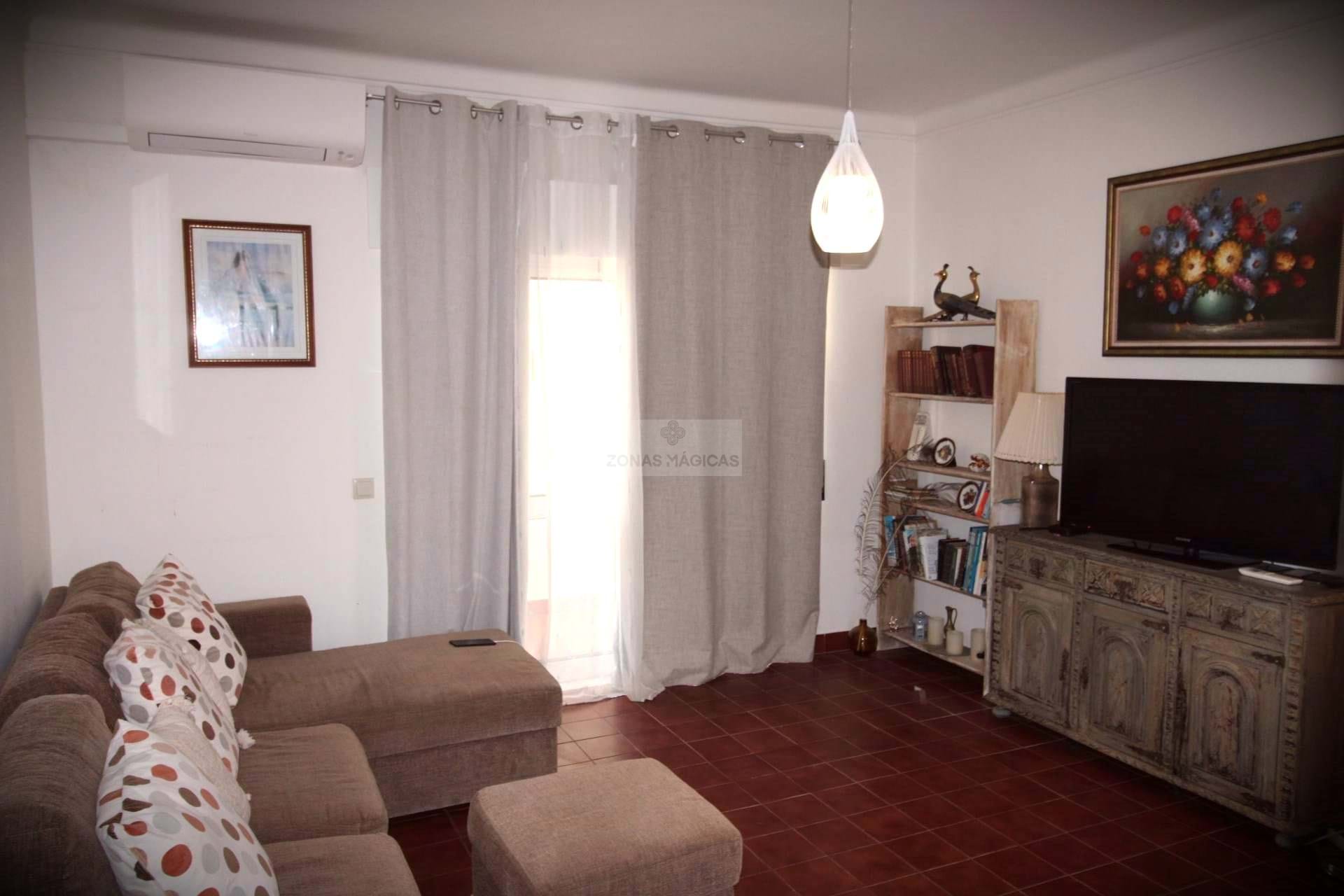 1 Bed, 1 Bath, ApartmentFor Sale, Praia da Rocha, Portimão, Faro, 8500-510