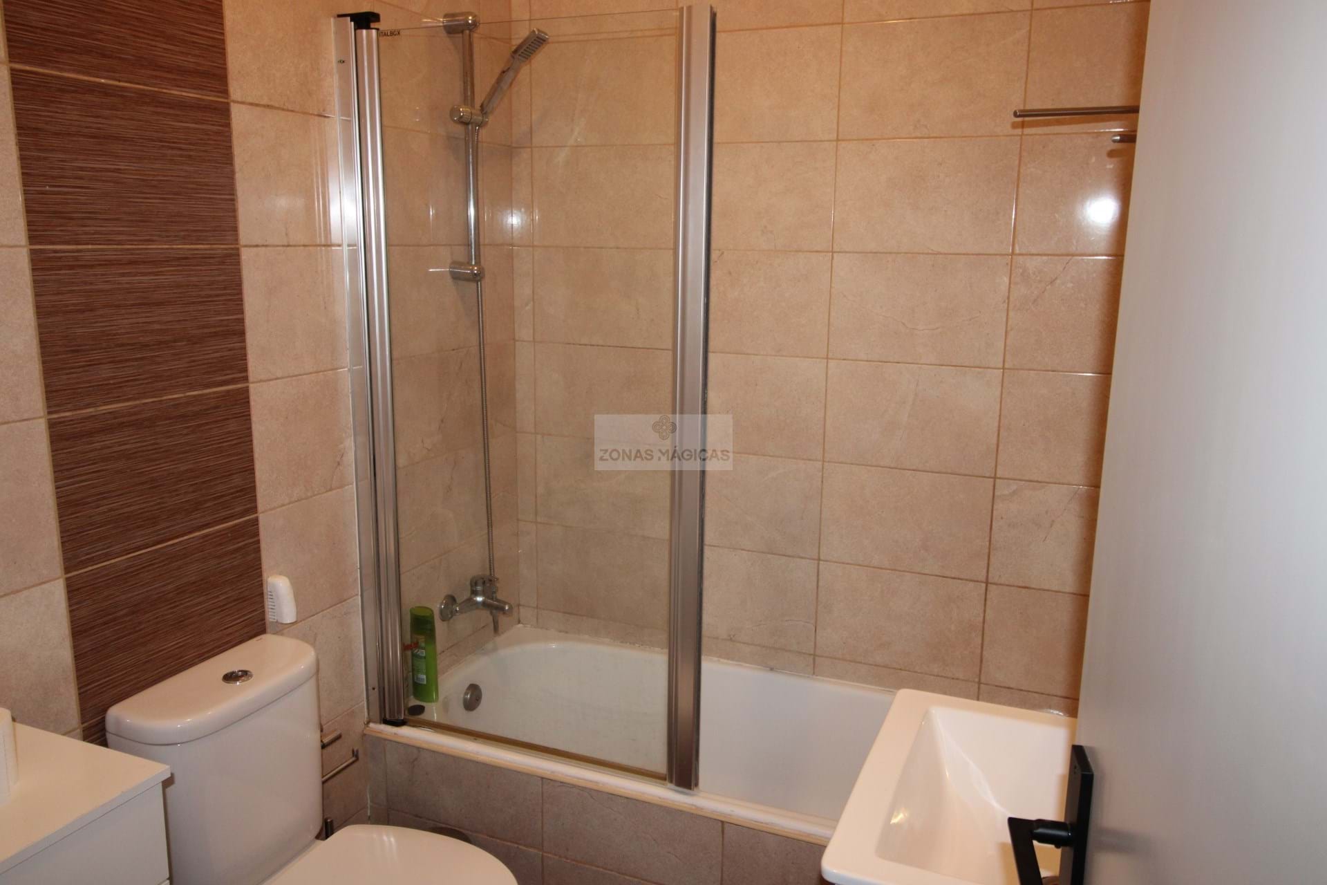 1 Bed, 1 Bath, ApartmentFor Sale, Praia da Rocha, Portimão, Faro, 8500-510