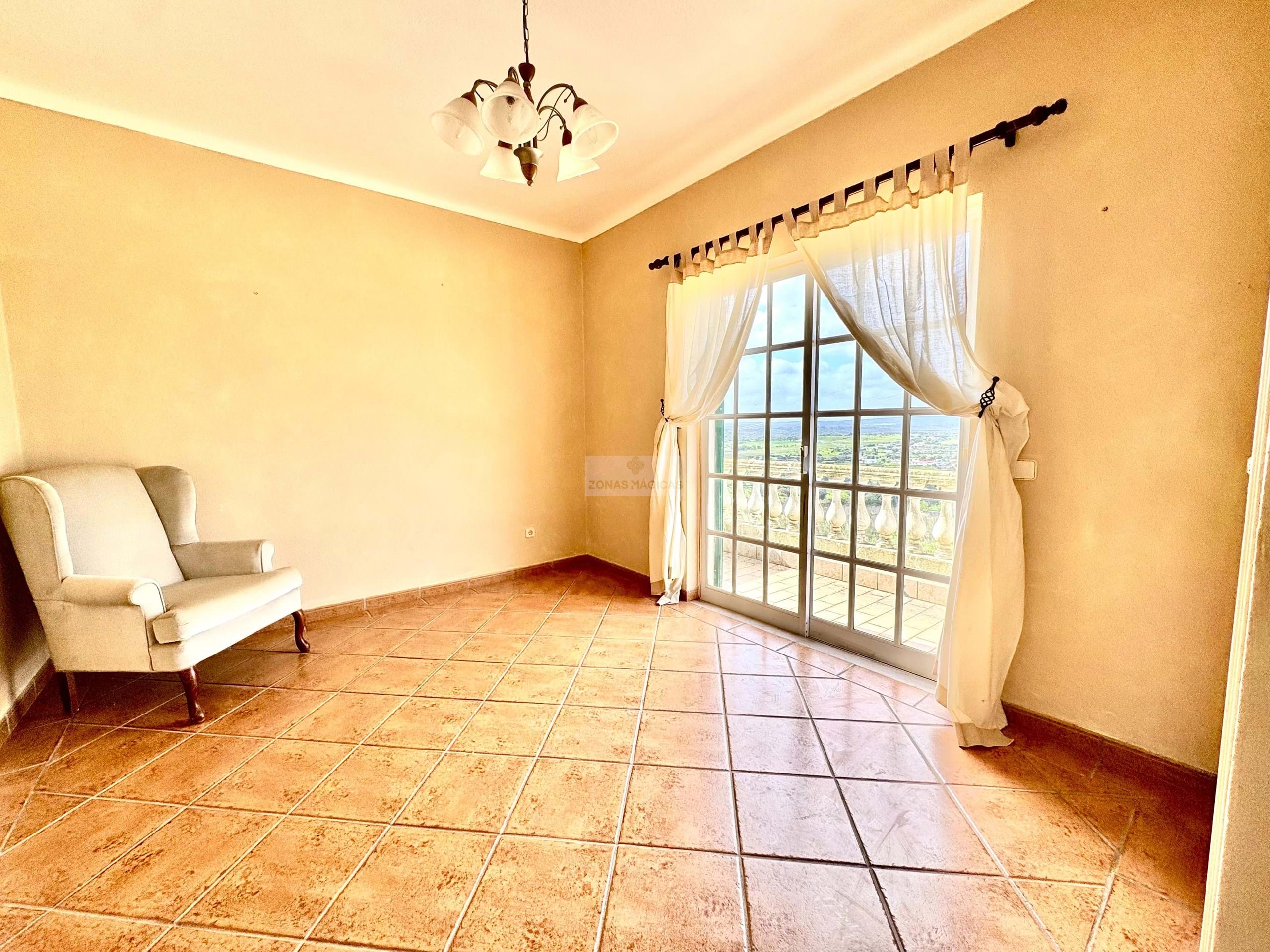 3 Bed, 2 Bath, HouseFor Sale, Lagos, Faro, 8600-109