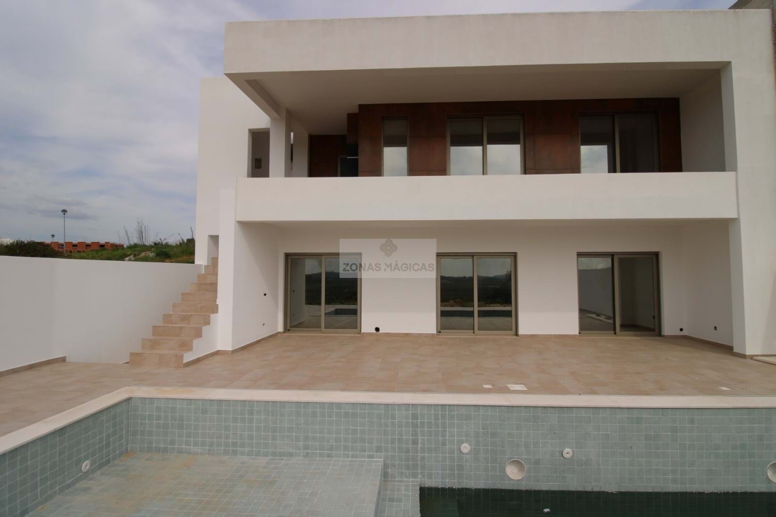 4 Bed, 5 Bath, HouseFor Sale, Portimao, Faro, 8500-120