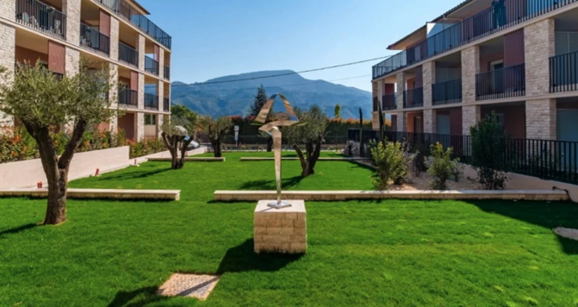3 Bed, 2 Bath, ApartmentFor Sale, Cap-d'Ail, Alpes-Maritimes
