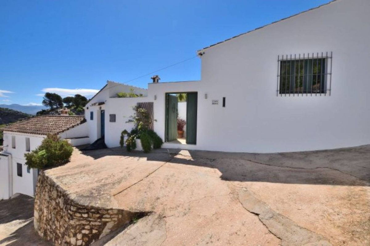 6 Bed, 3 Bath, HouseFor Sale, Montejaque, Andalucia