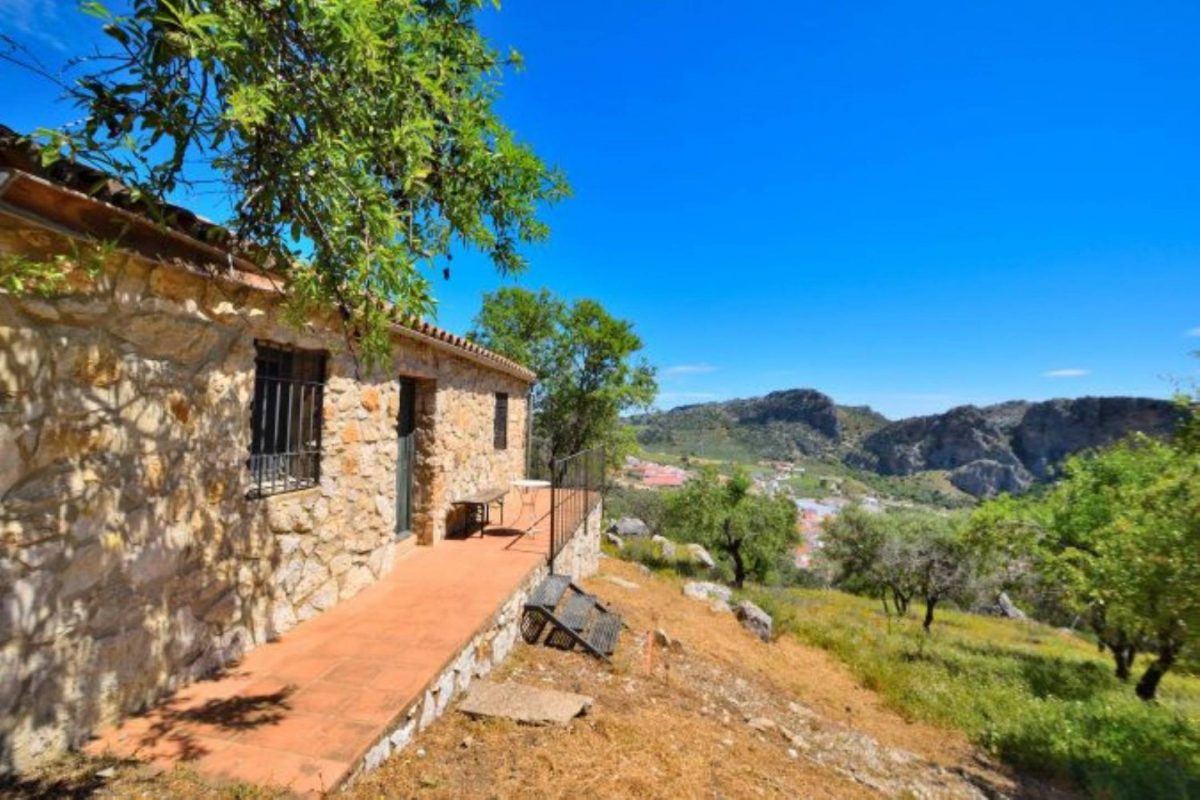 6 Bed, 3 Bath, HouseFor Sale, Montejaque, Andalucia