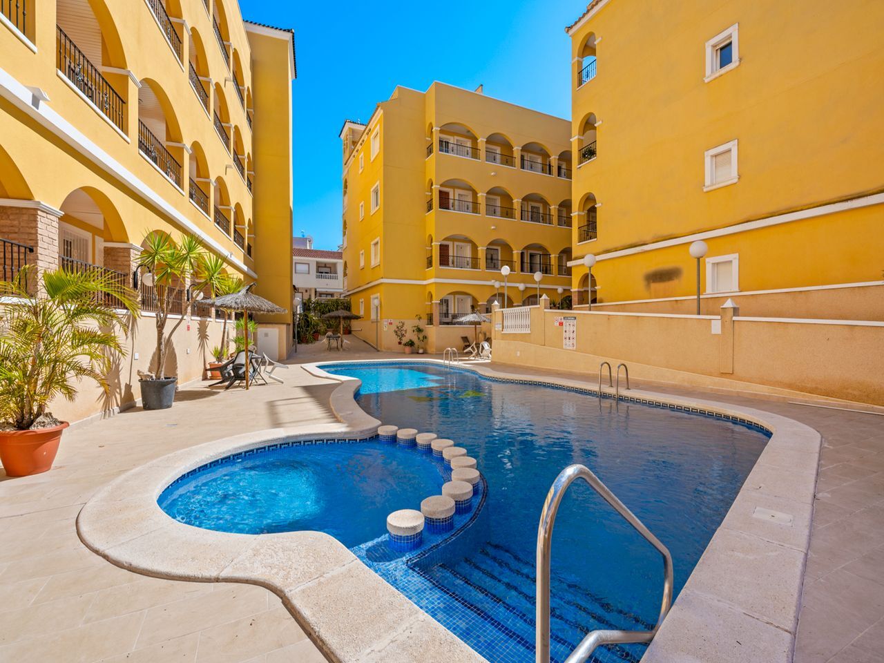 2 Bed, 1 Bath, ApartmentFor Sale, Algorfa, Alicante
