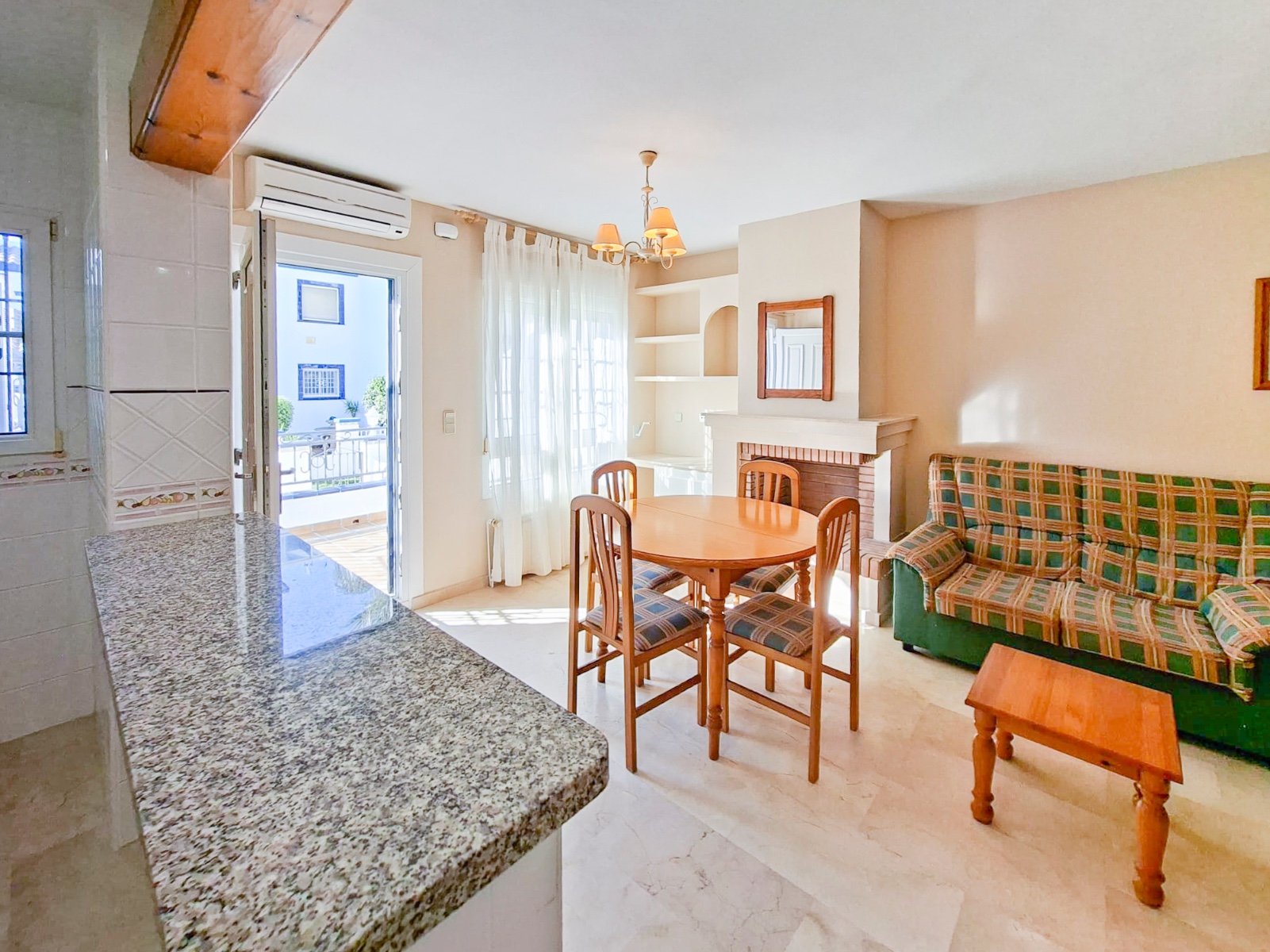 2 Bed, 1 Bath, HouseFor Sale, Villamartin, Alicante