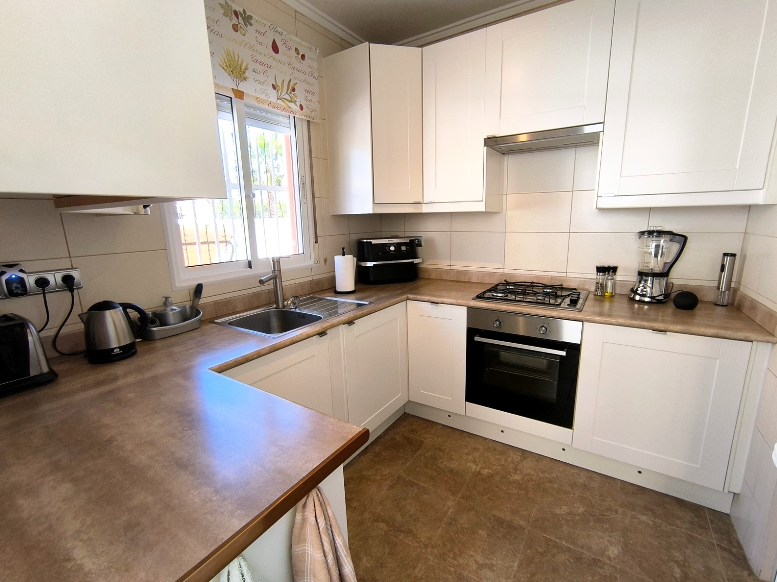 3 Bed, 2 Bath, HouseFor Sale, Algorfa, Alicante