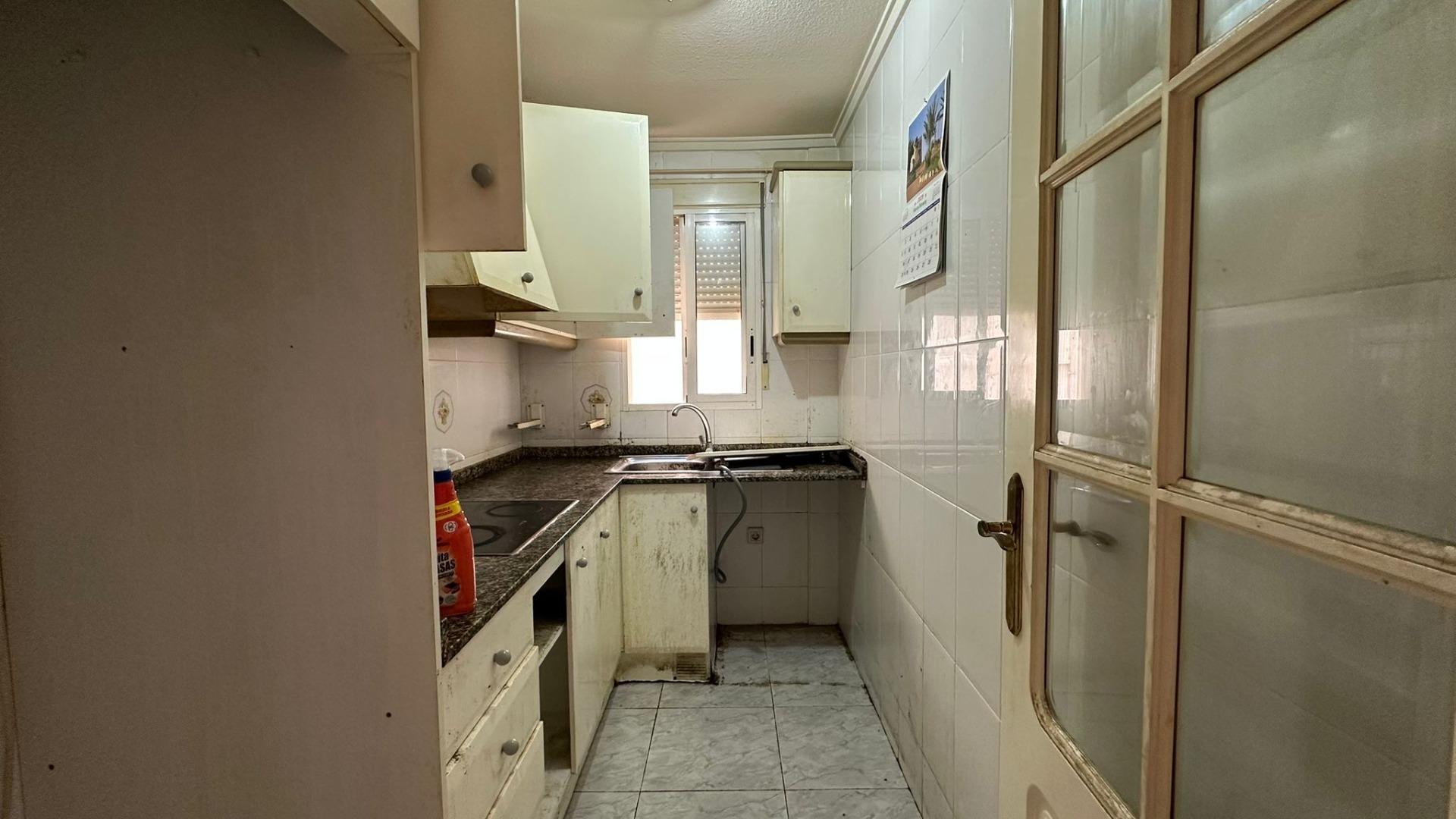 2 Bed, 1 Bath, ApartmentFor Sale, Torrevieja, Alicante