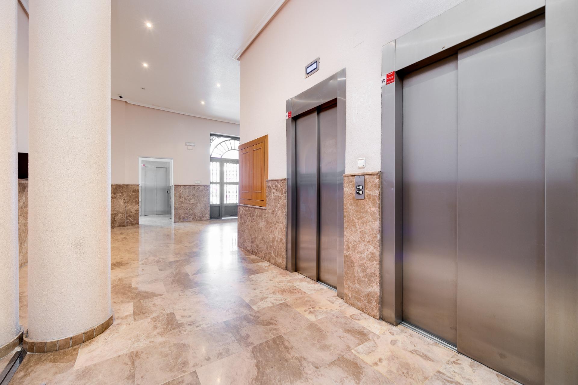 3 Bed, 2 Bath, ApartmentFor Sale, Torrevieja, Alicante