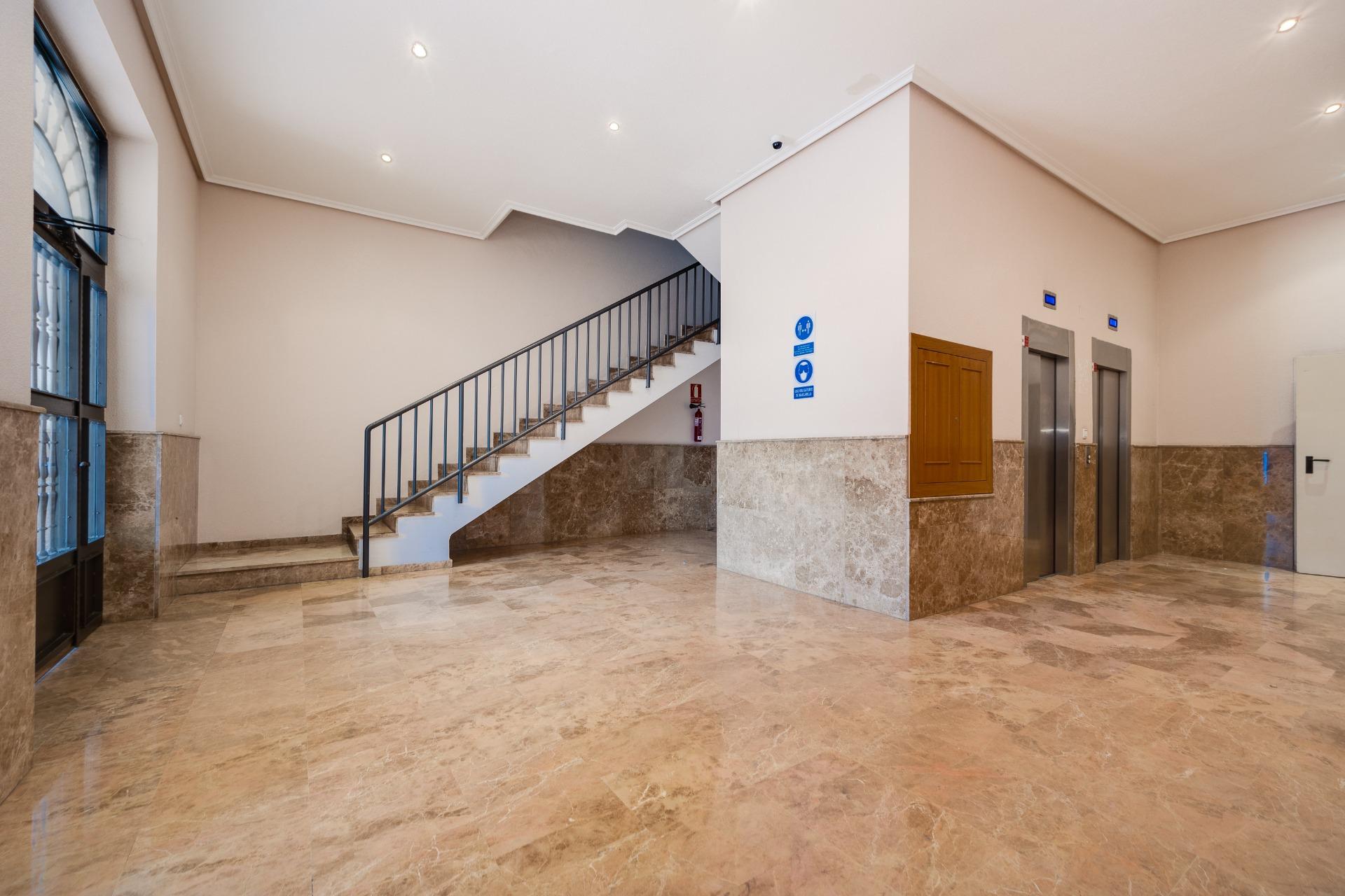 3 Bed, 2 Bath, ApartmentFor Sale, Torrevieja, Alicante