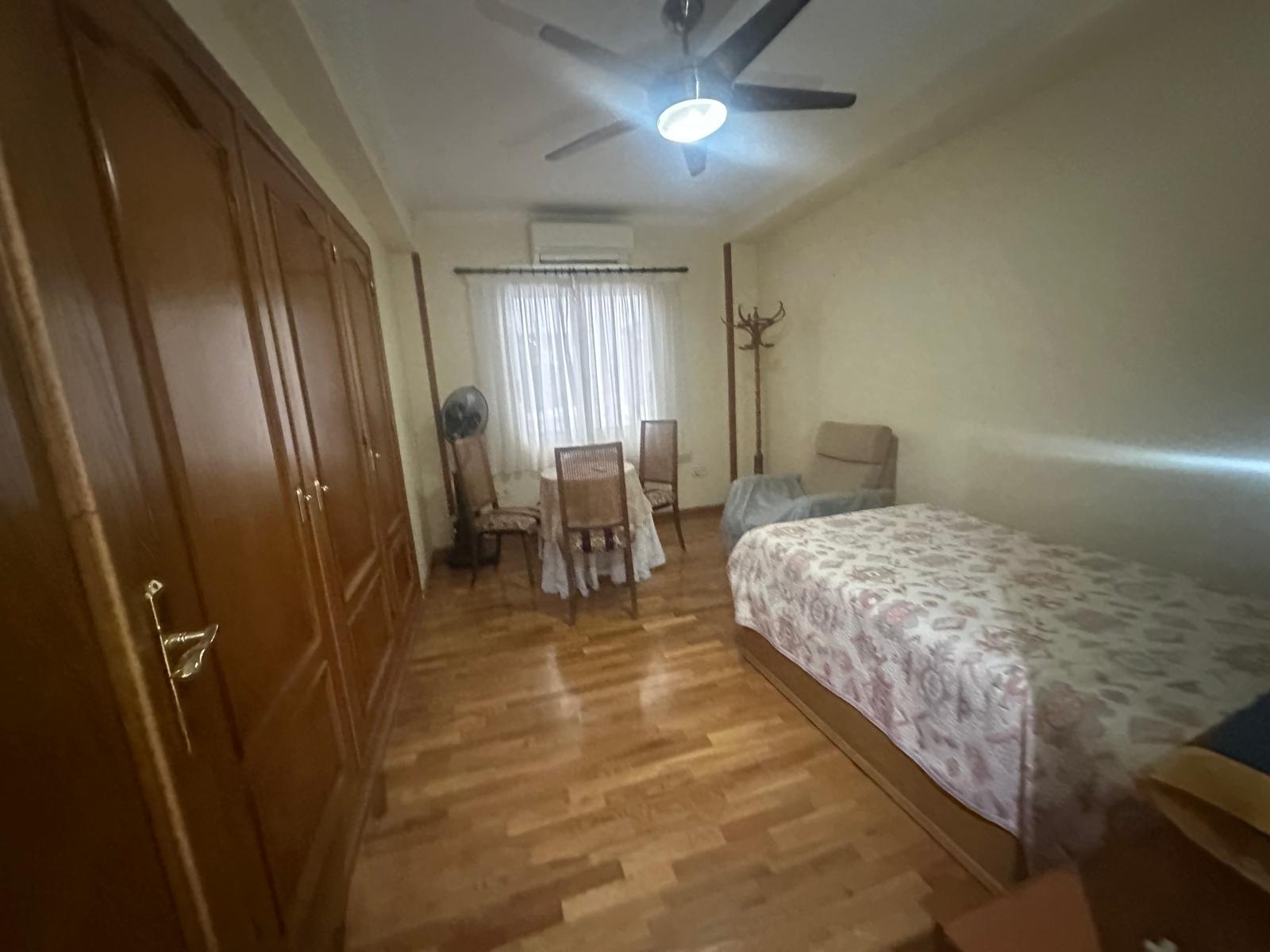 4 Bed, 2 Bath, ApartmentFor Sale, Alicante, Alicante