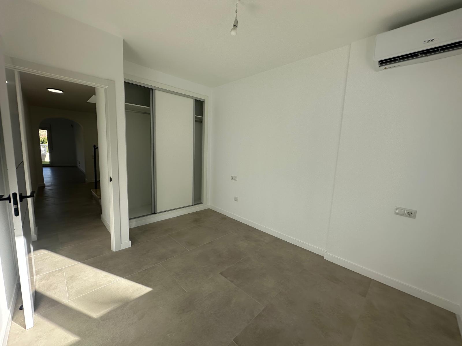 3 Bed, 2 Bath, HouseFor Sale, El Campello, Alicante