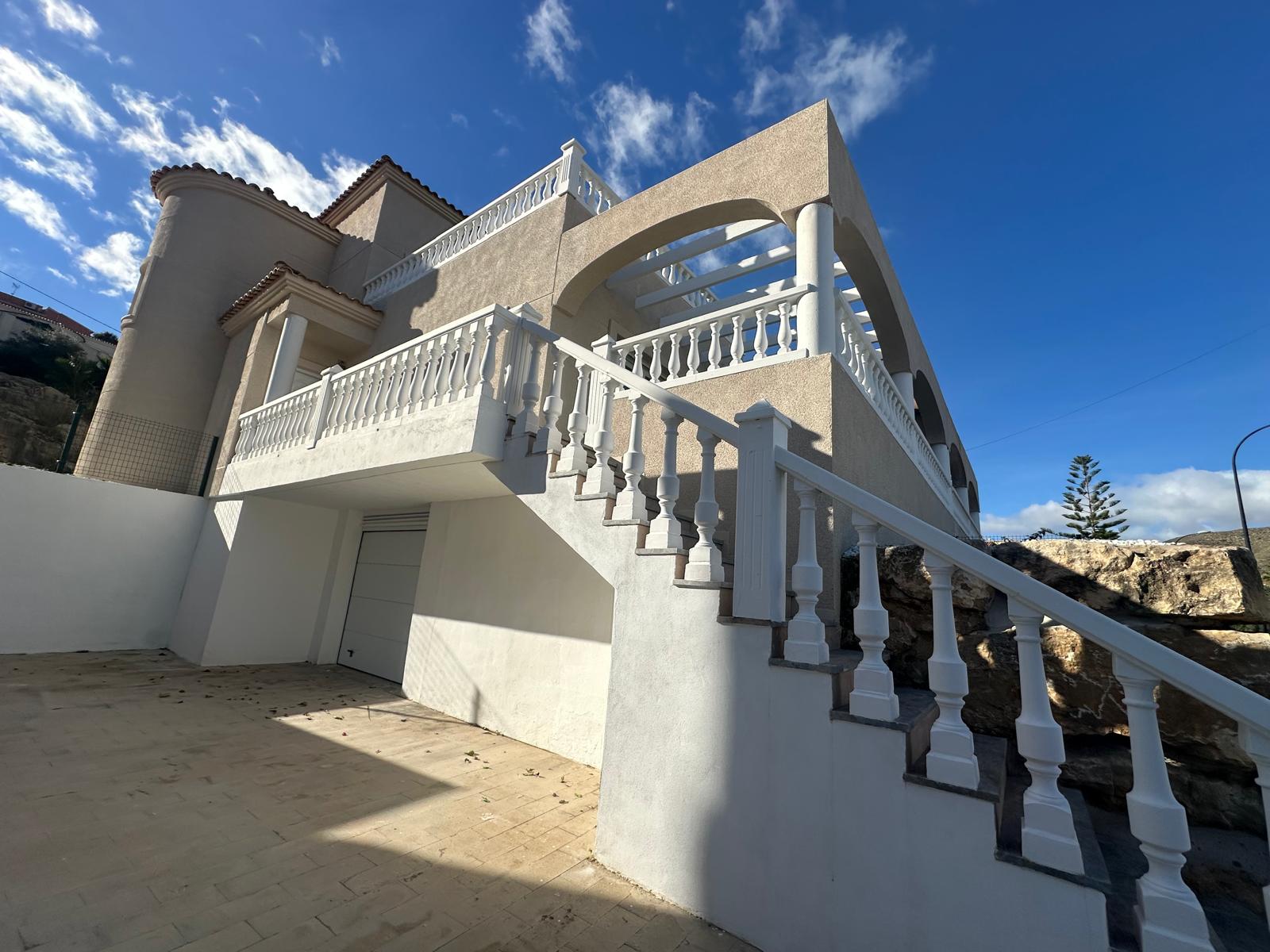 3 Bed, 2 Bath, HouseFor Sale, El Campello, Alicante