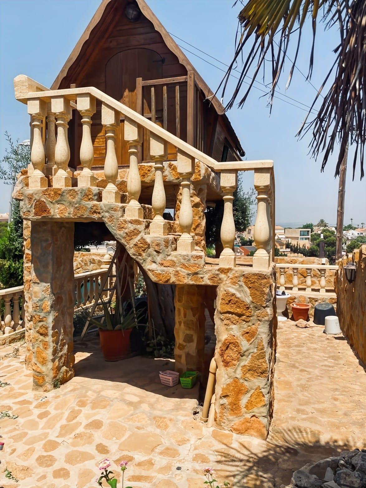 7 Bed, 3 Bath, HouseFor Sale, Torrevieja, Alicante