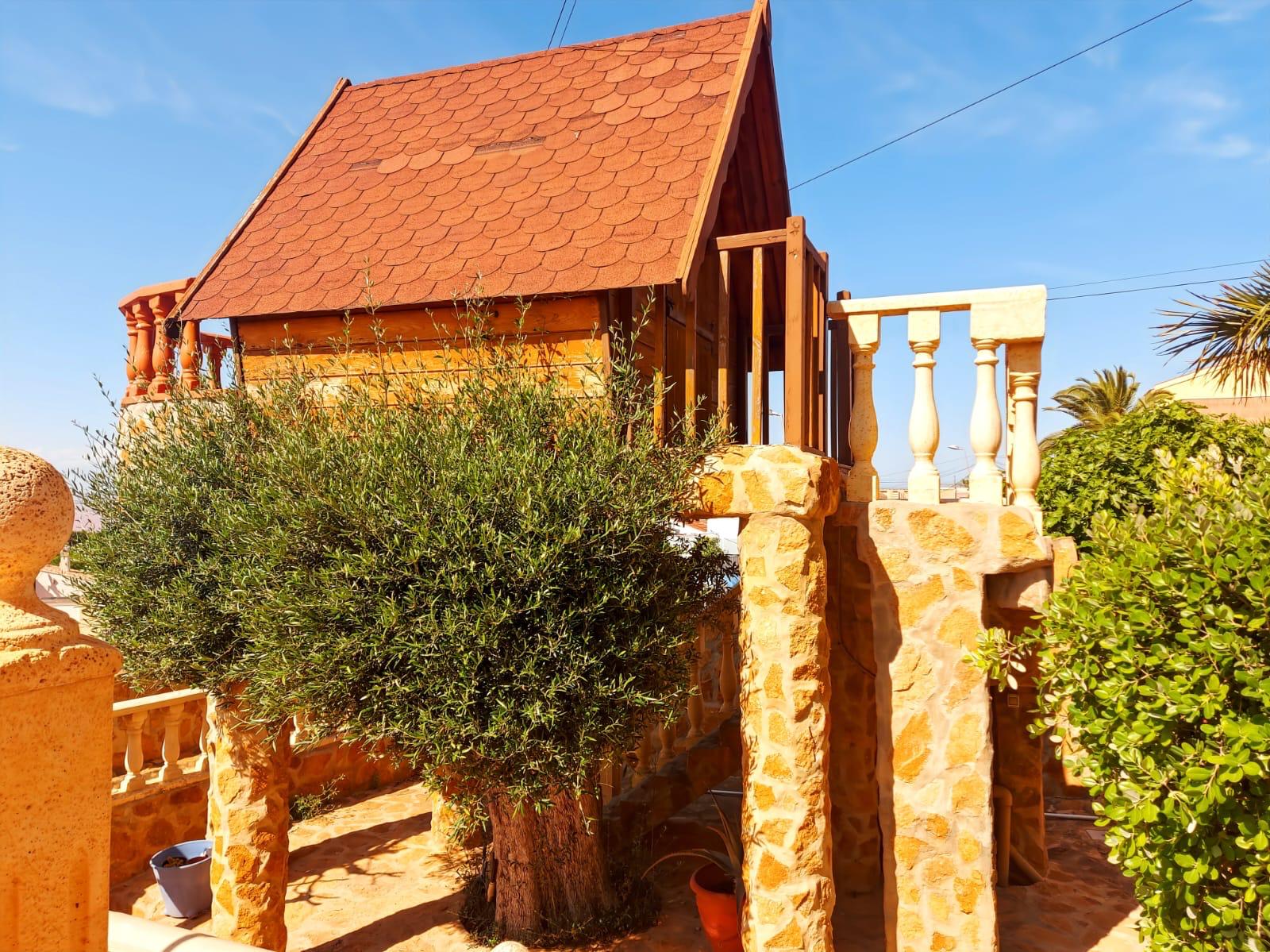 7 Bed, 3 Bath, HouseFor Sale, Torrevieja, Alicante