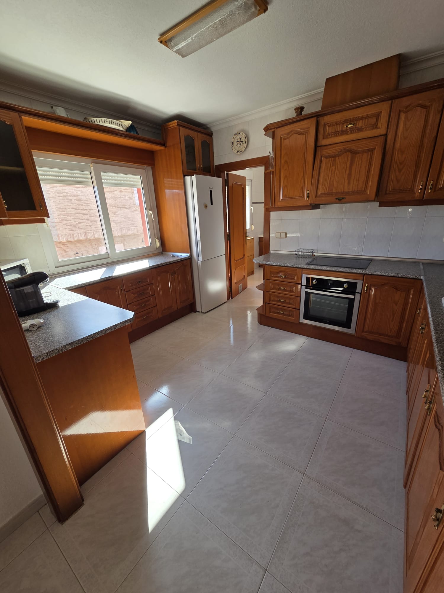 5 Bed, 3 Bath, HouseFor Sale, Alicante, Alicante