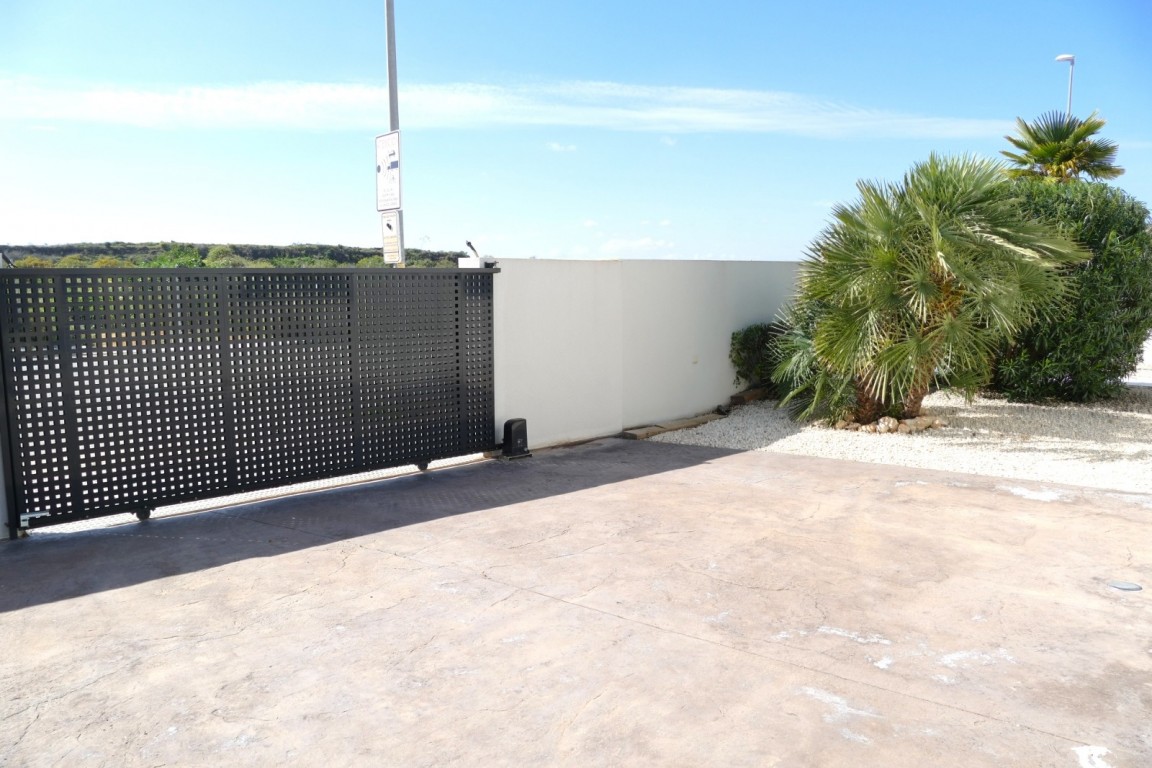4 Bed, 2 Bath, HouseFor Sale, Benijofar, Alicante
