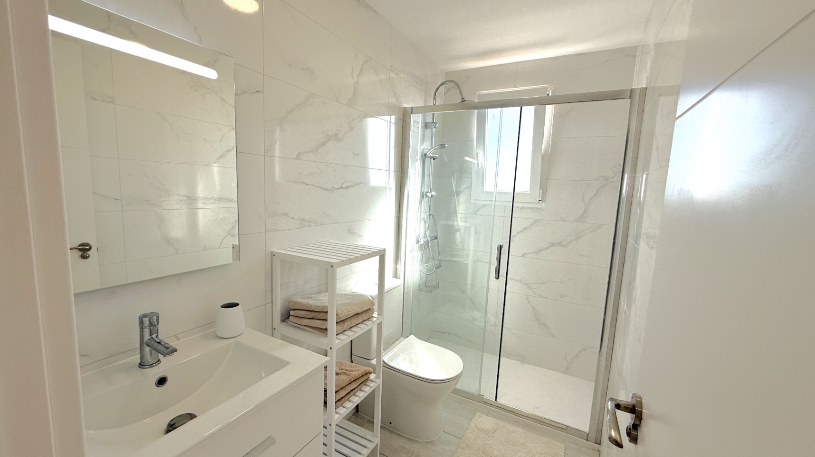 2 Bed, 2 Bath, ApartmentFor Sale, Torrevieja, Alicante