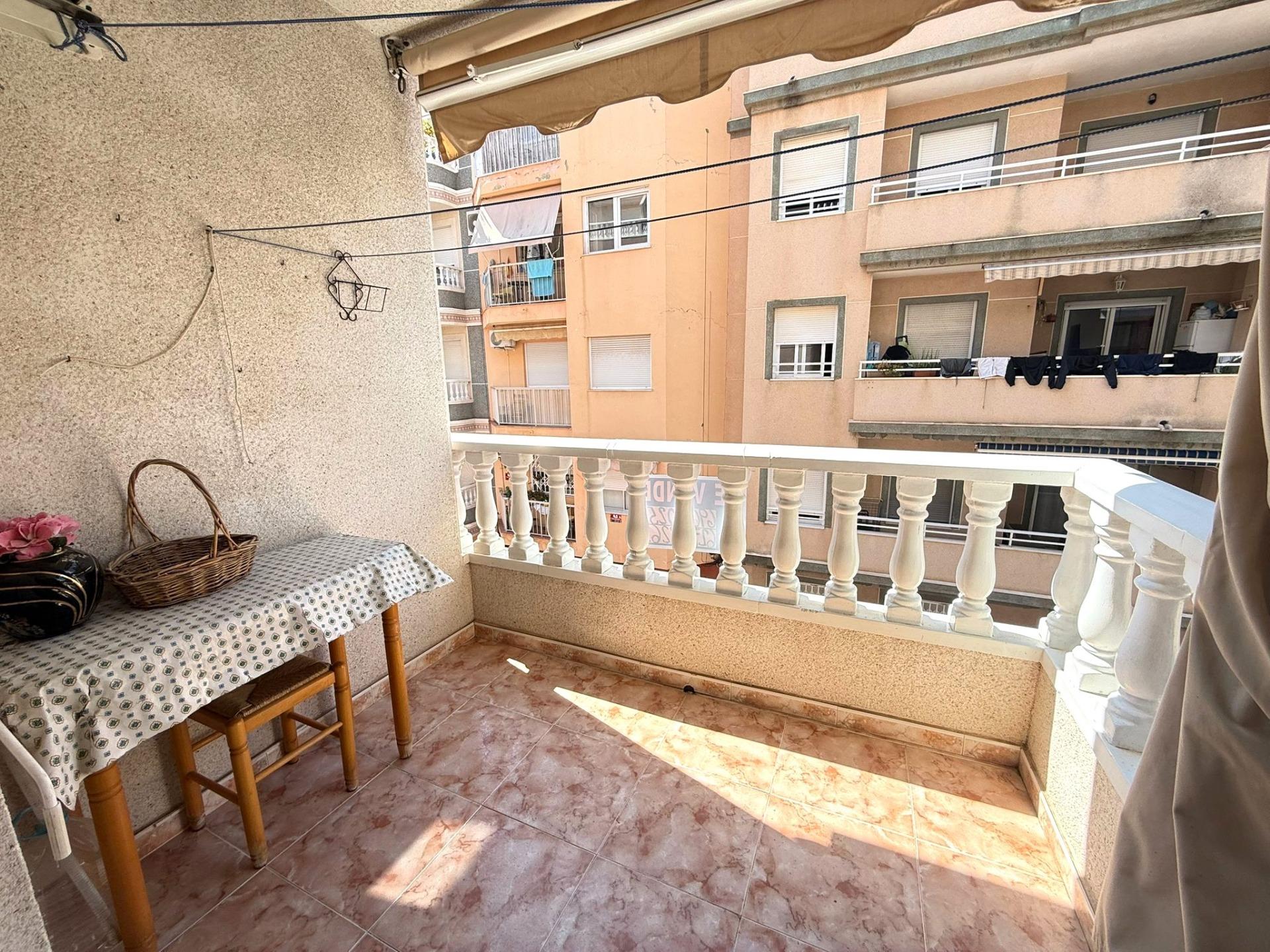 2 Bed, 1 Bath, ApartmentFor Sale, Torrevieja, Alicante