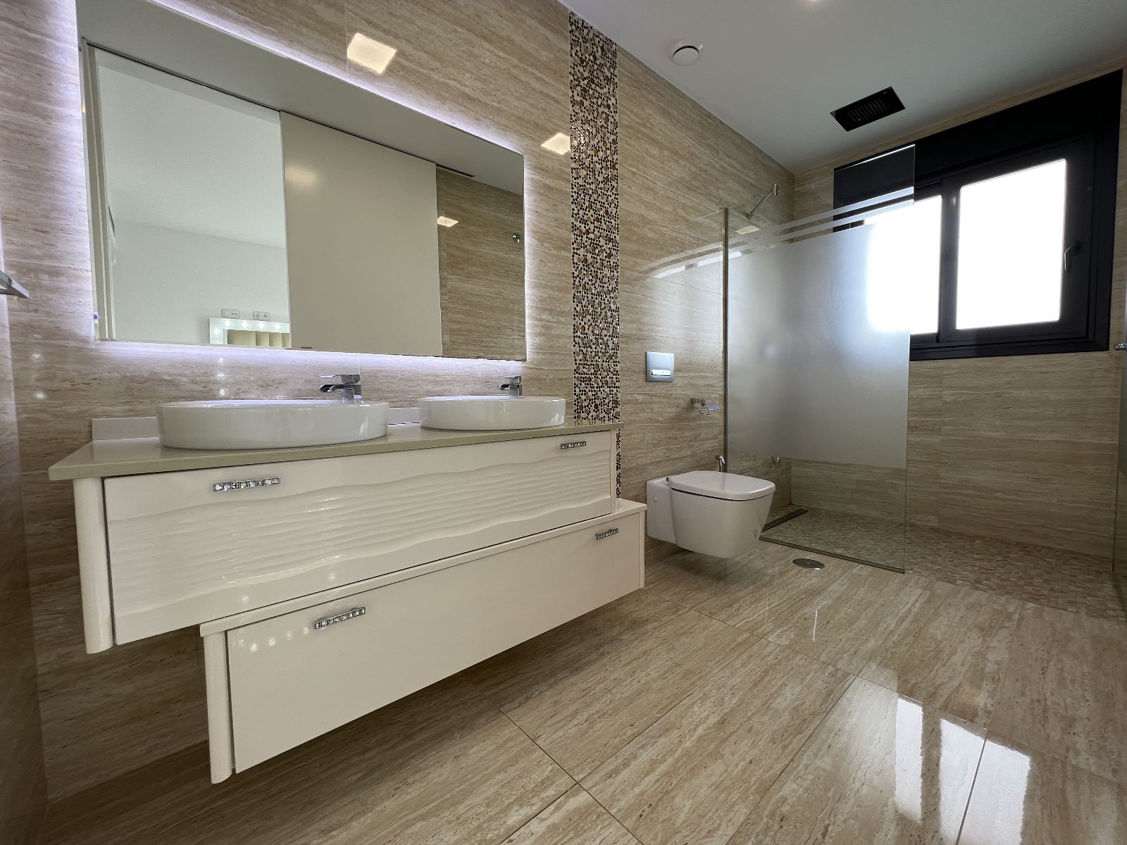 5 Bed, 3 Bath, HouseFor Sale, San Miguel de Salinas, Alicante